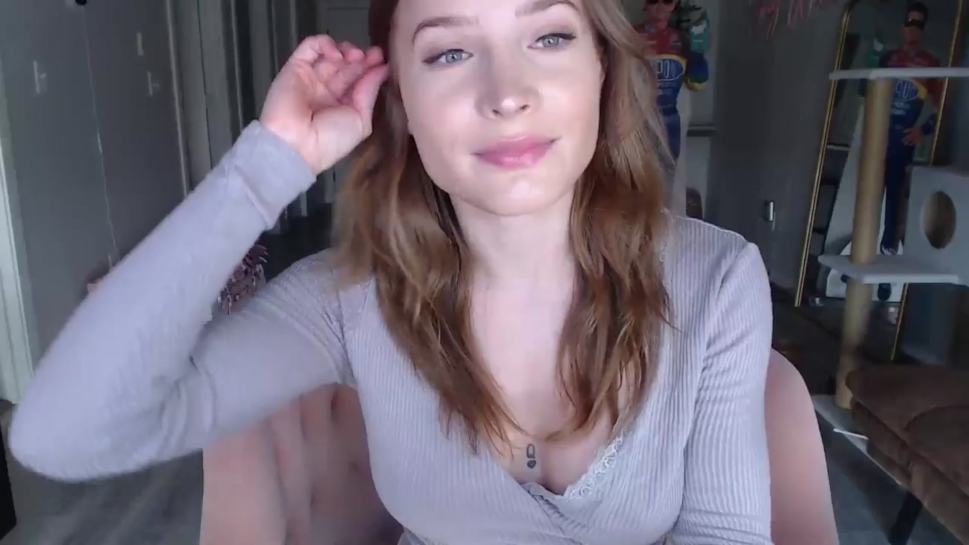 Gallery image thumbnail from AlexisWildest's myfreecams stream on, 08/15/2024, 24:02 image 12 of 20