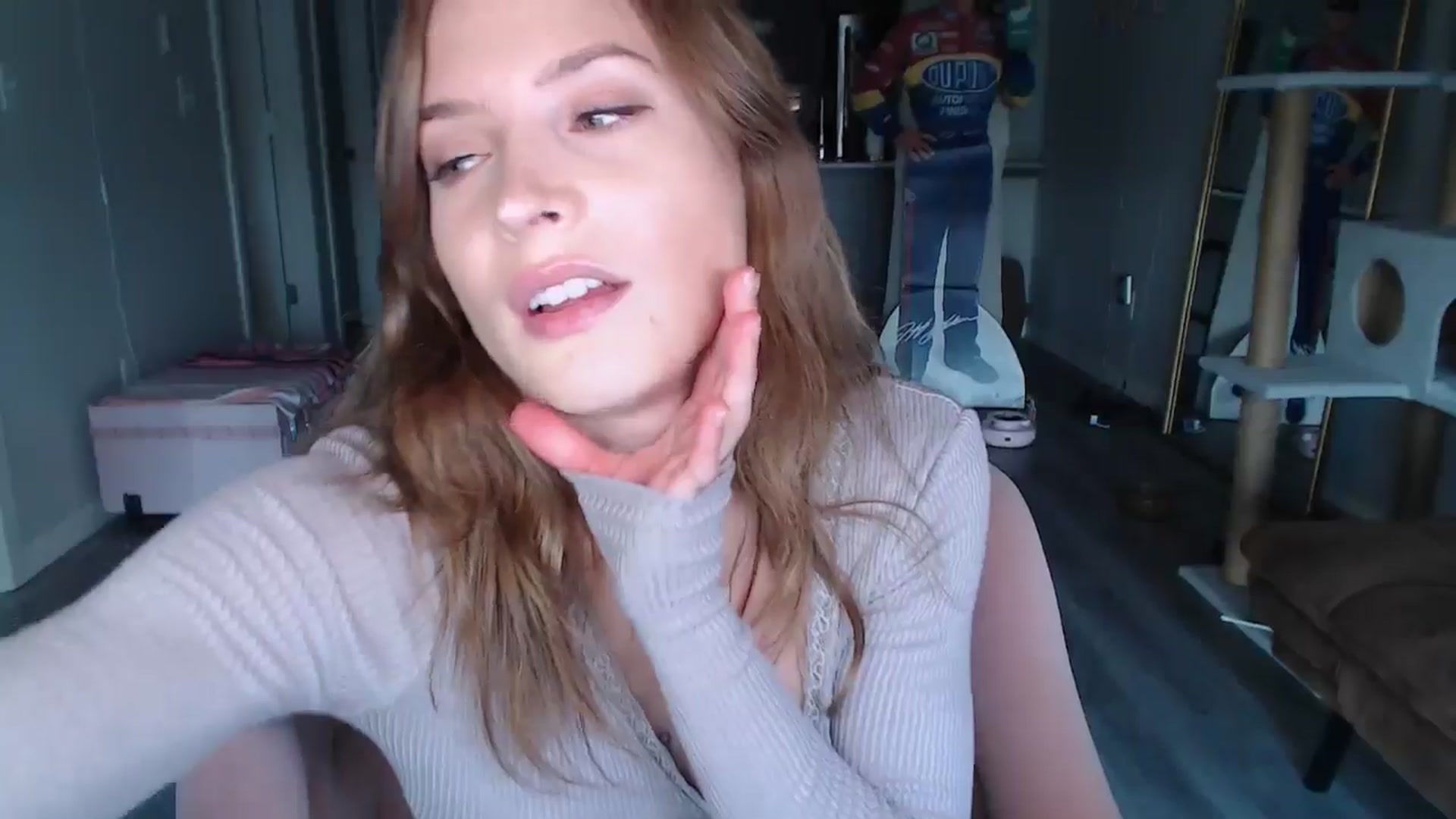 Gallery image thumbnail from AlexisWildest's myfreecams stream on, 08/15/2024, 01:04 image 20 of 20