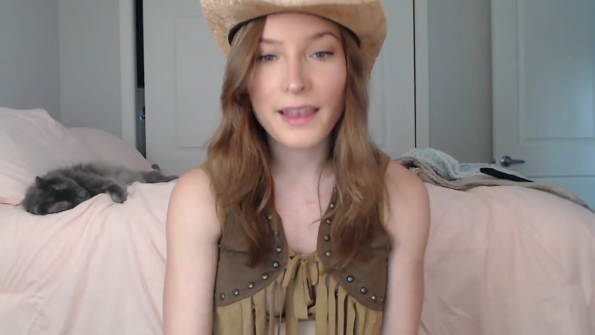 Gallery image thumbnail from AlexisWildest's myfreecams stream on, 08/22/2024, 24:27 image 3 of 20