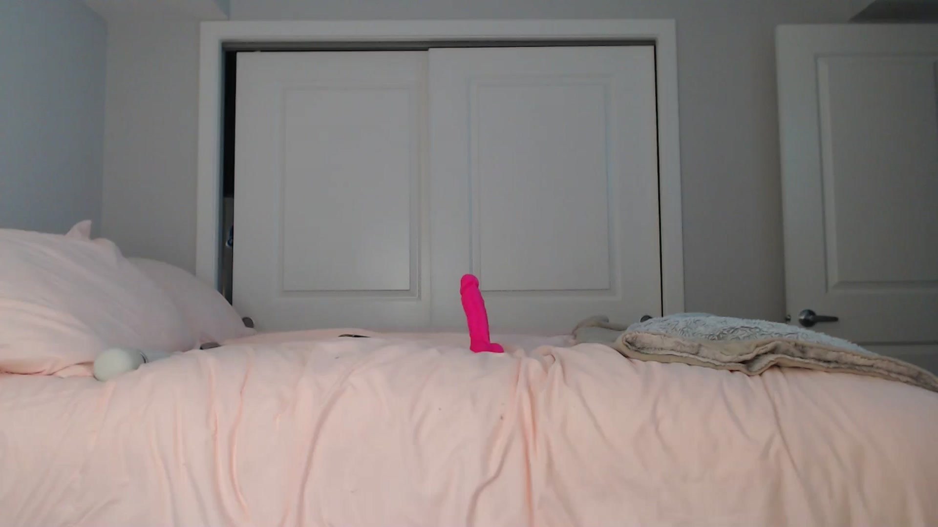 Gallery image thumbnail from AlexisWildest's myfreecams stream on, 08/22/2024, 03:36 image 19 of 20