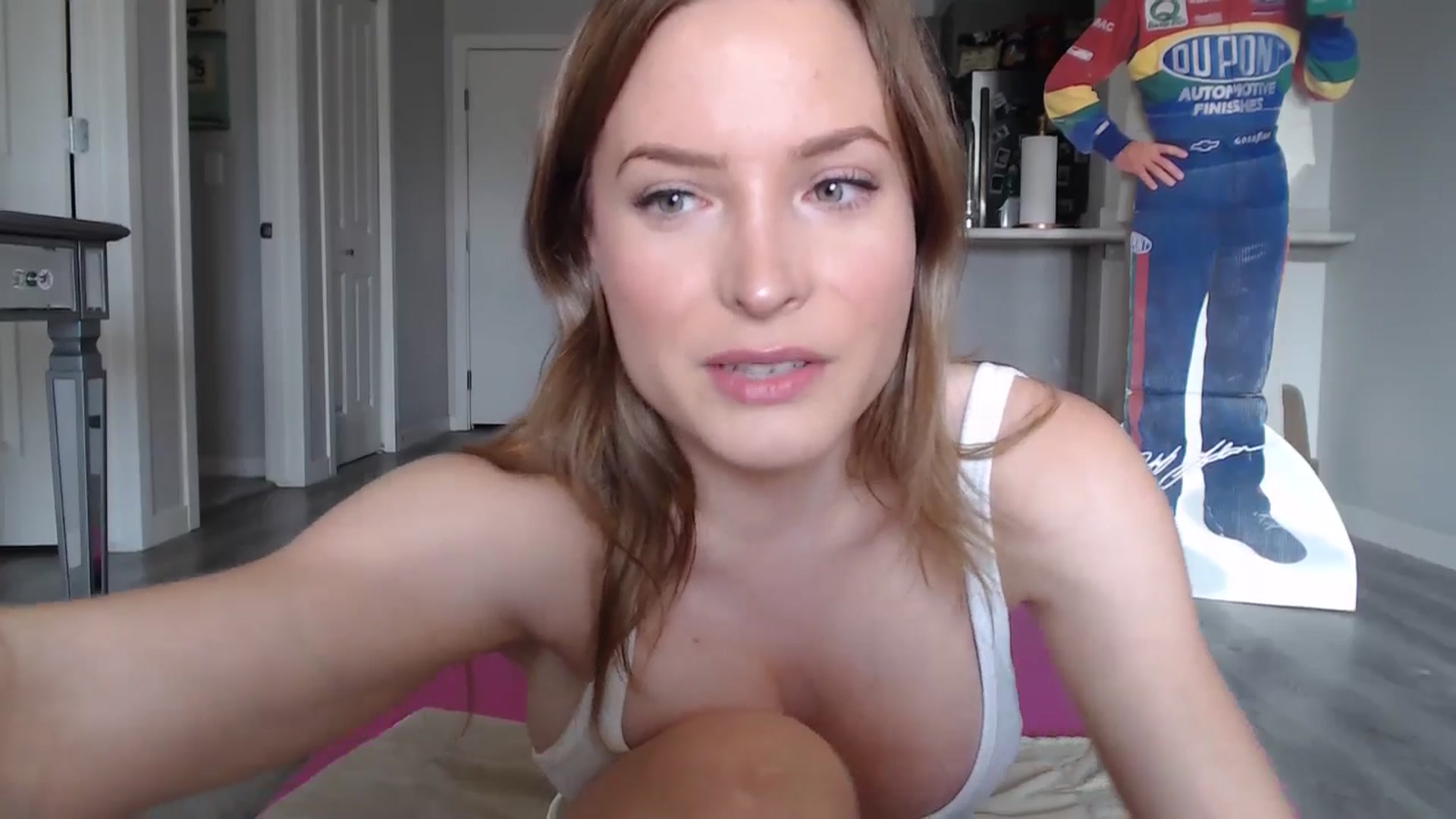 Gallery image thumbnail from AlexisWildest's myfreecams stream on, 09/02/2024, 22:07 image 16 of 20