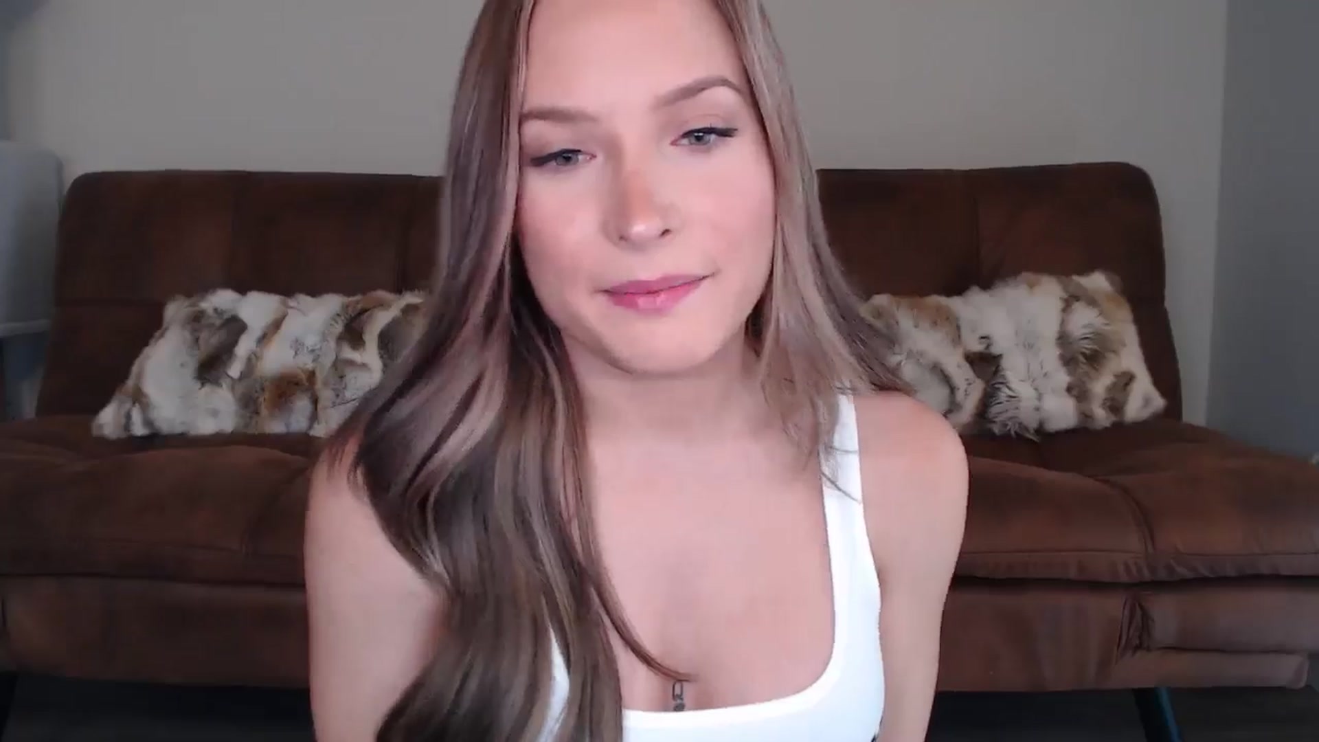 Gallery image thumbnail from AlexisWildest's myfreecams stream on, 09/08/2024, 20:56 image 11 of 20