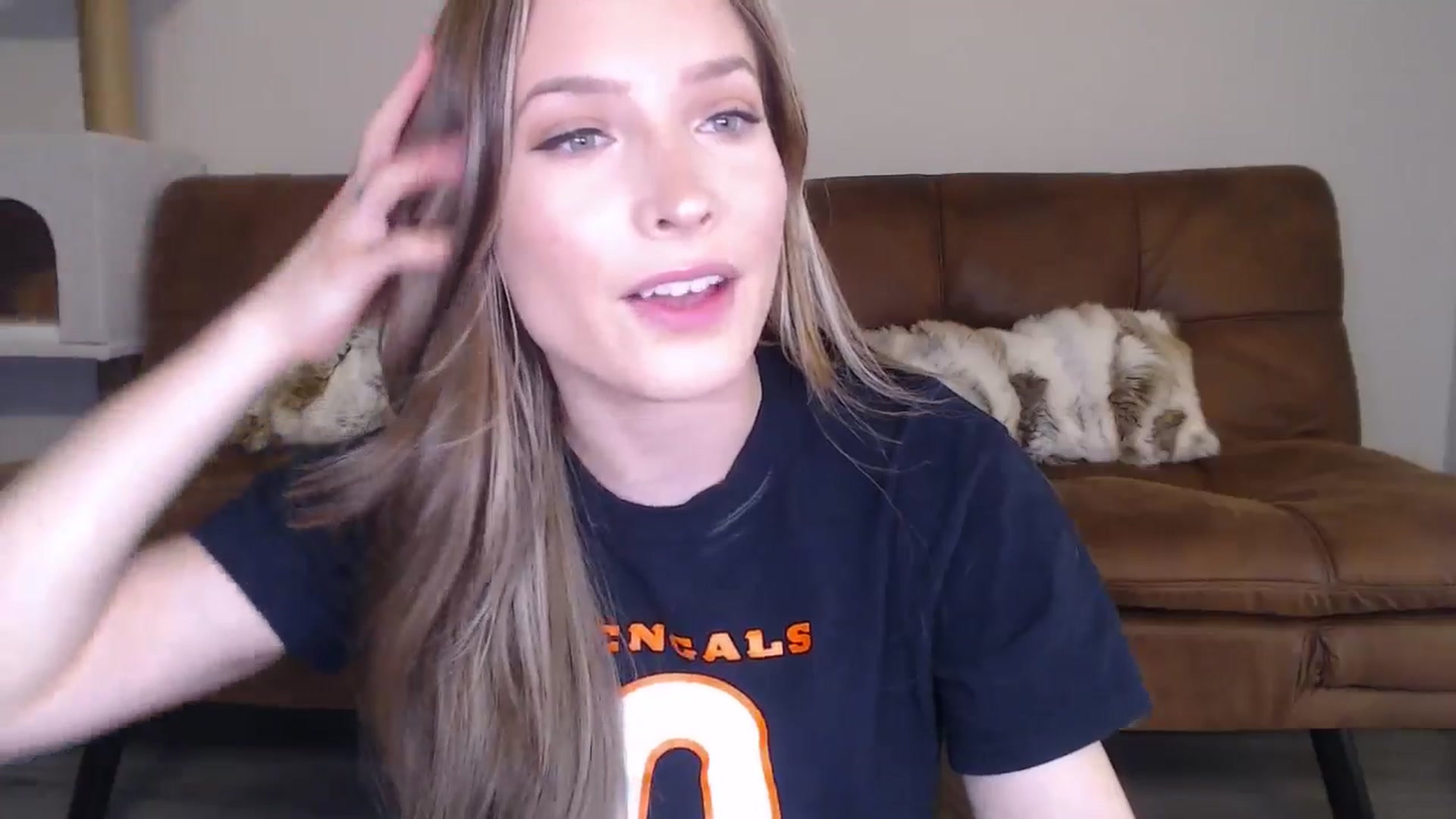 Gallery image thumbnail from AlexisWildest's myfreecams stream on, 09/24/2024, 24:04 image 13 of 20