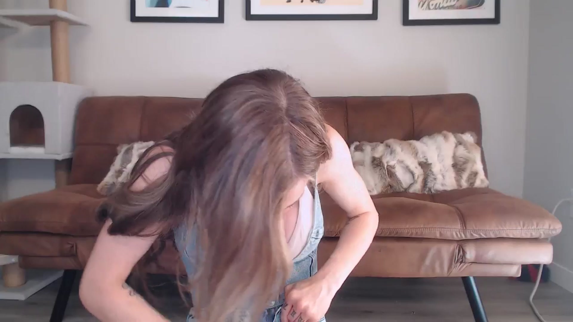 Gallery image thumbnail from AlexisWildest's myfreecams stream on, 09/25/2024, 23:03 image 10 of 20