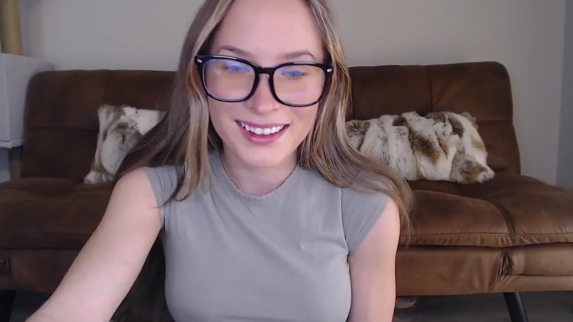 Gallery image thumbnail from AlexisWildest's myfreecams stream on, 09/28/2024, 22:36 image 3 of 20