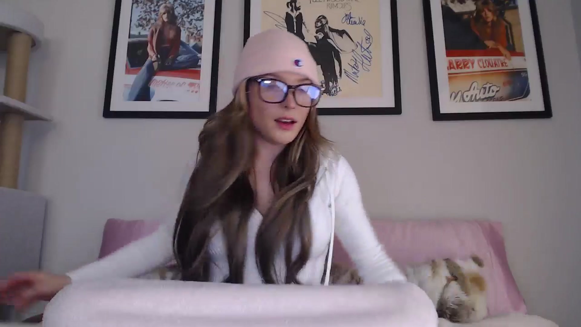 Gallery image thumbnail from AlexisWildest's myfreecams stream on, 09/29/2024, 23:00 image 4 of 20