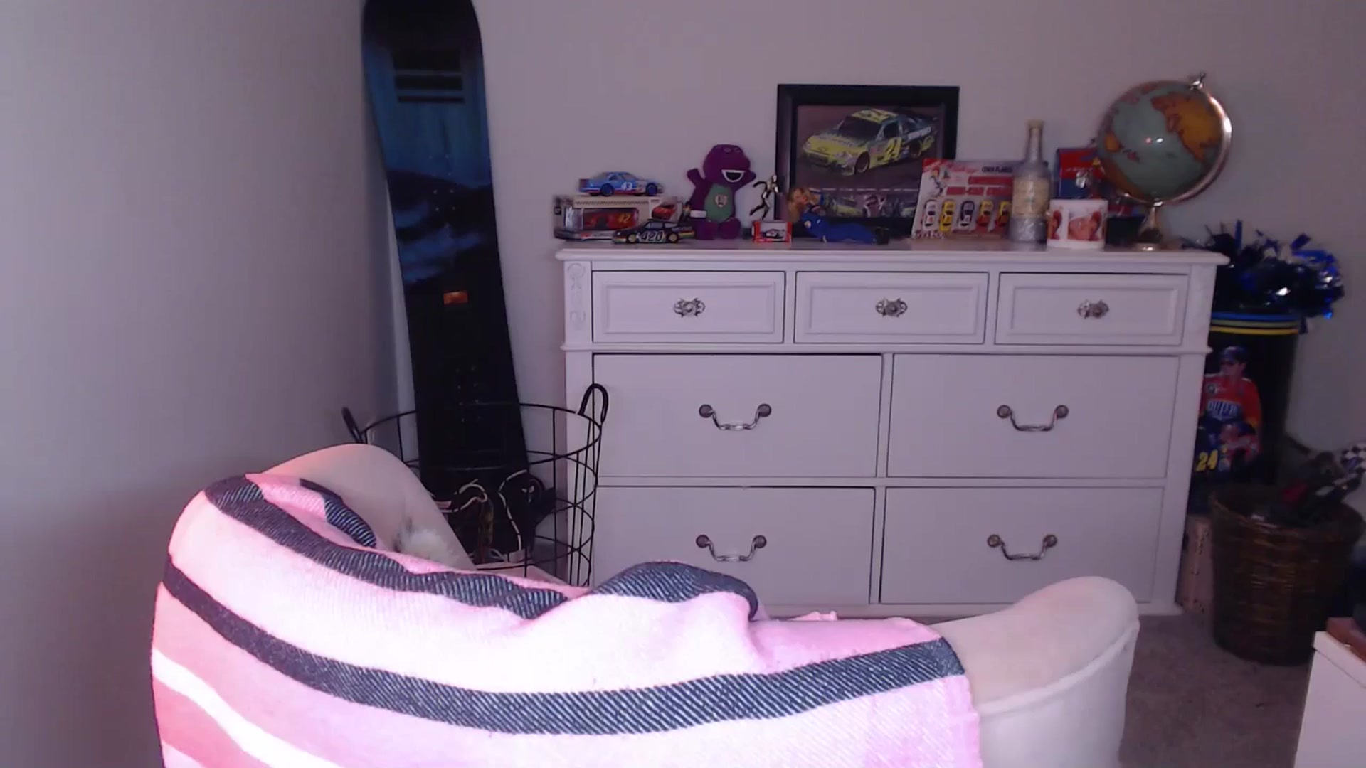 Gallery image thumbnail from AlexisWildest's myfreecams stream on, 10/16/2024, 23:04 image 1 of 20