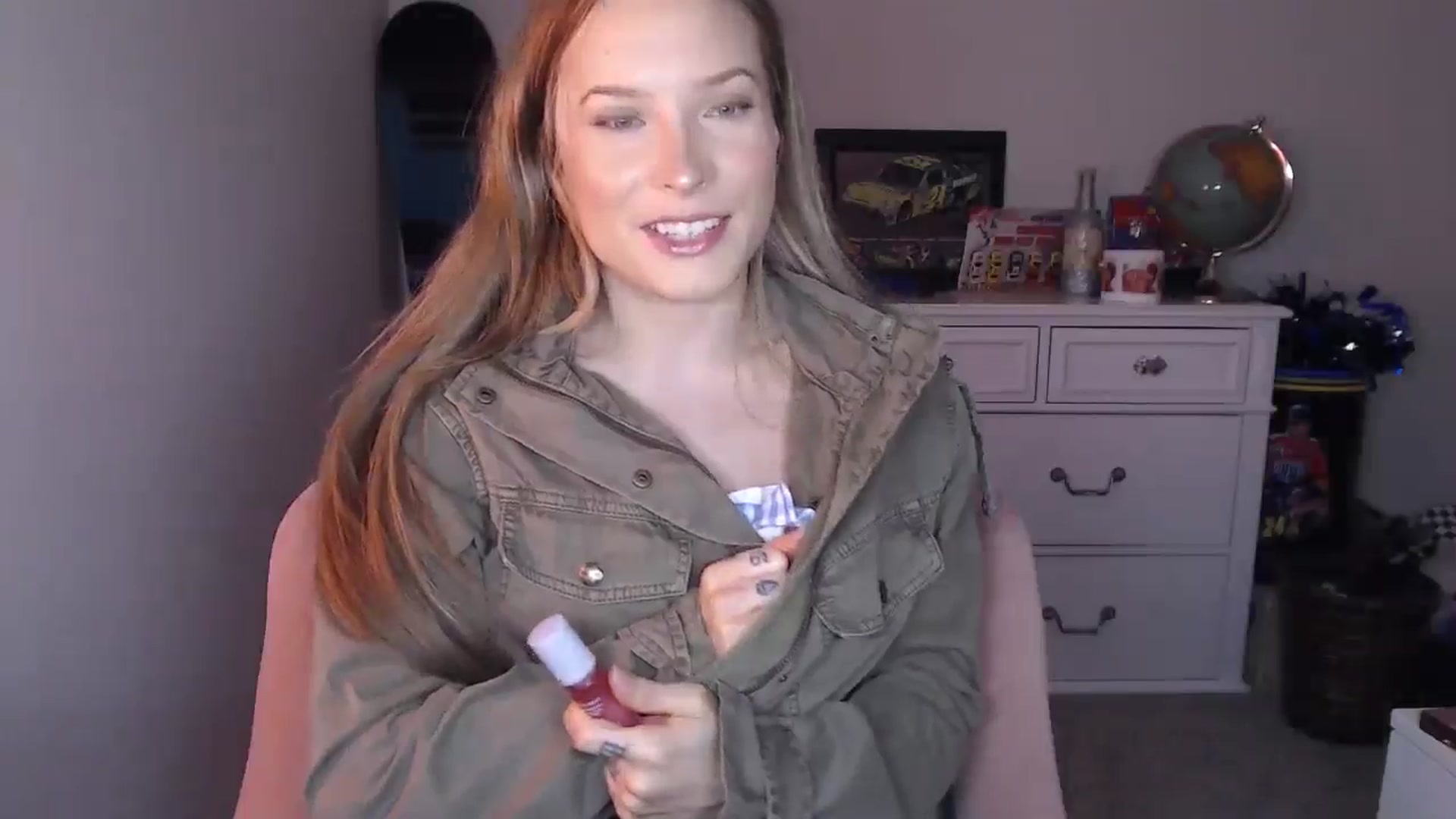 Gallery image thumbnail from AlexisWildest's myfreecams stream on, 10/16/2024, 23:04 image 11 of 20