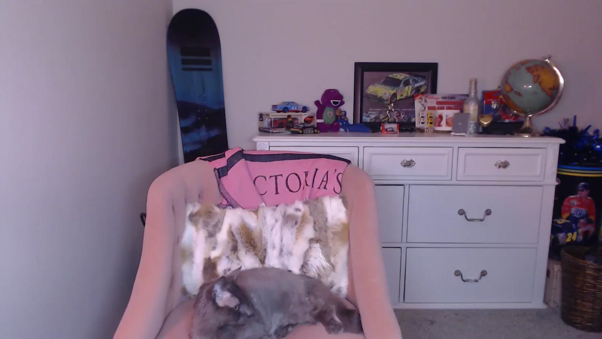 Gallery image thumbnail from AlexisWildest's myfreecams stream on, 10/19/2024, 05:07 image 17 of 20