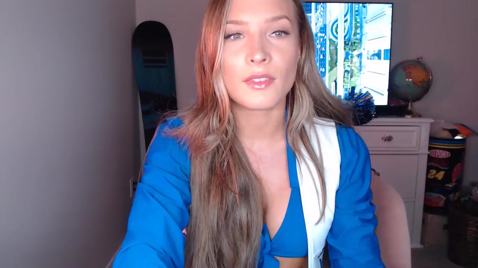 Gallery image thumbnail from AlexisWildest's myfreecams stream on, 10/29/2024, 03:37 image 1 of 20