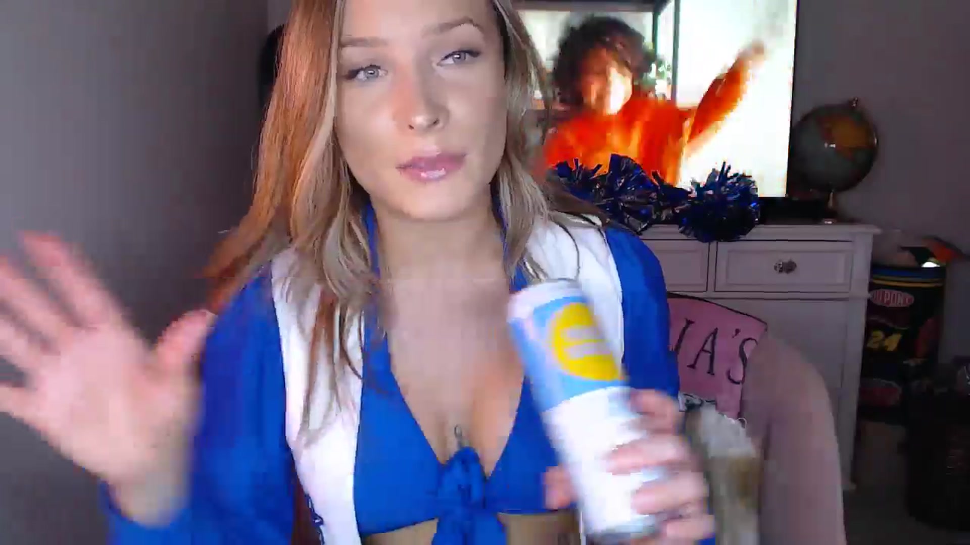 Gallery image thumbnail from AlexisWildest's myfreecams stream on, 10/29/2024, 03:37 image 3 of 20