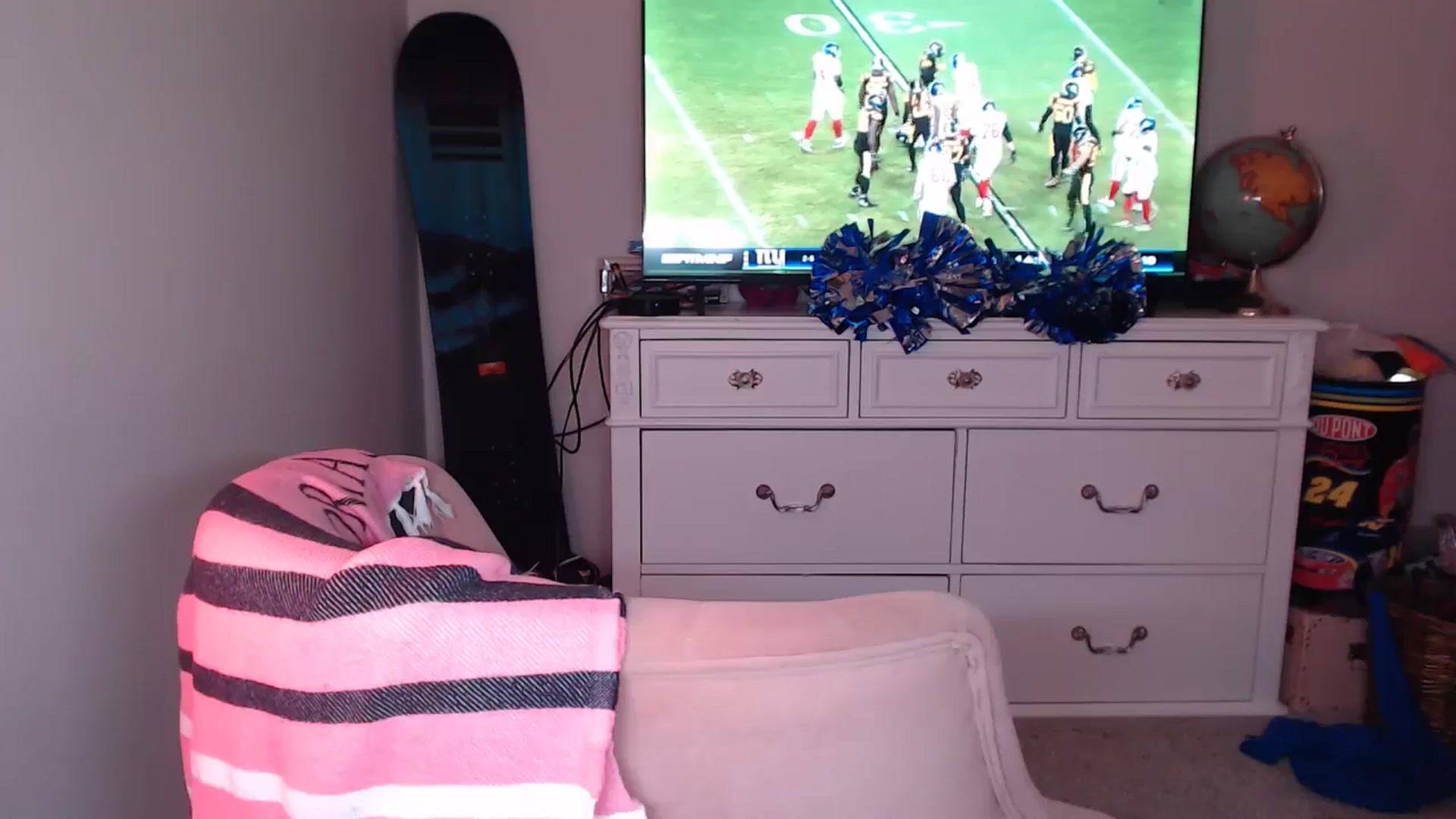 Gallery image thumbnail from AlexisWildest's myfreecams stream on, 10/29/2024, 03:37 image 11 of 20