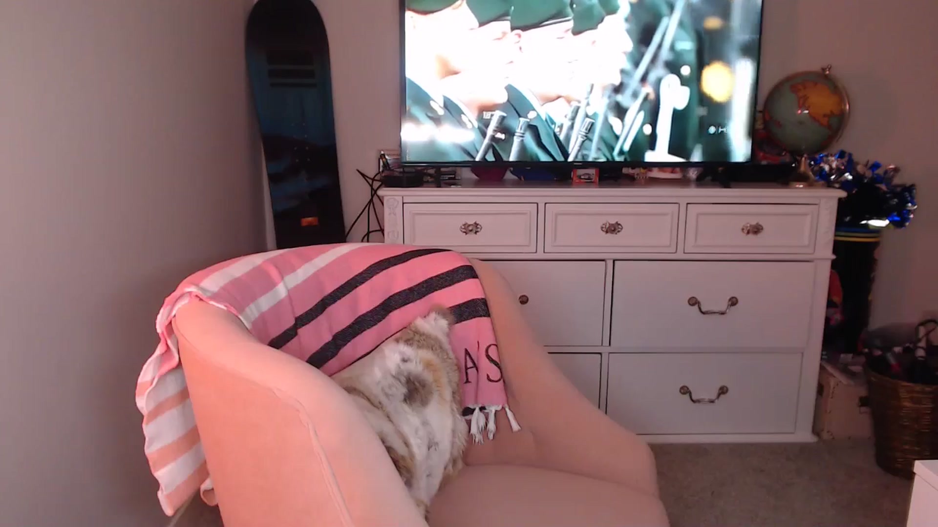Gallery image thumbnail from AlexisWildest's myfreecams stream on, 11/02/2024, 04:17 image 17 of 20