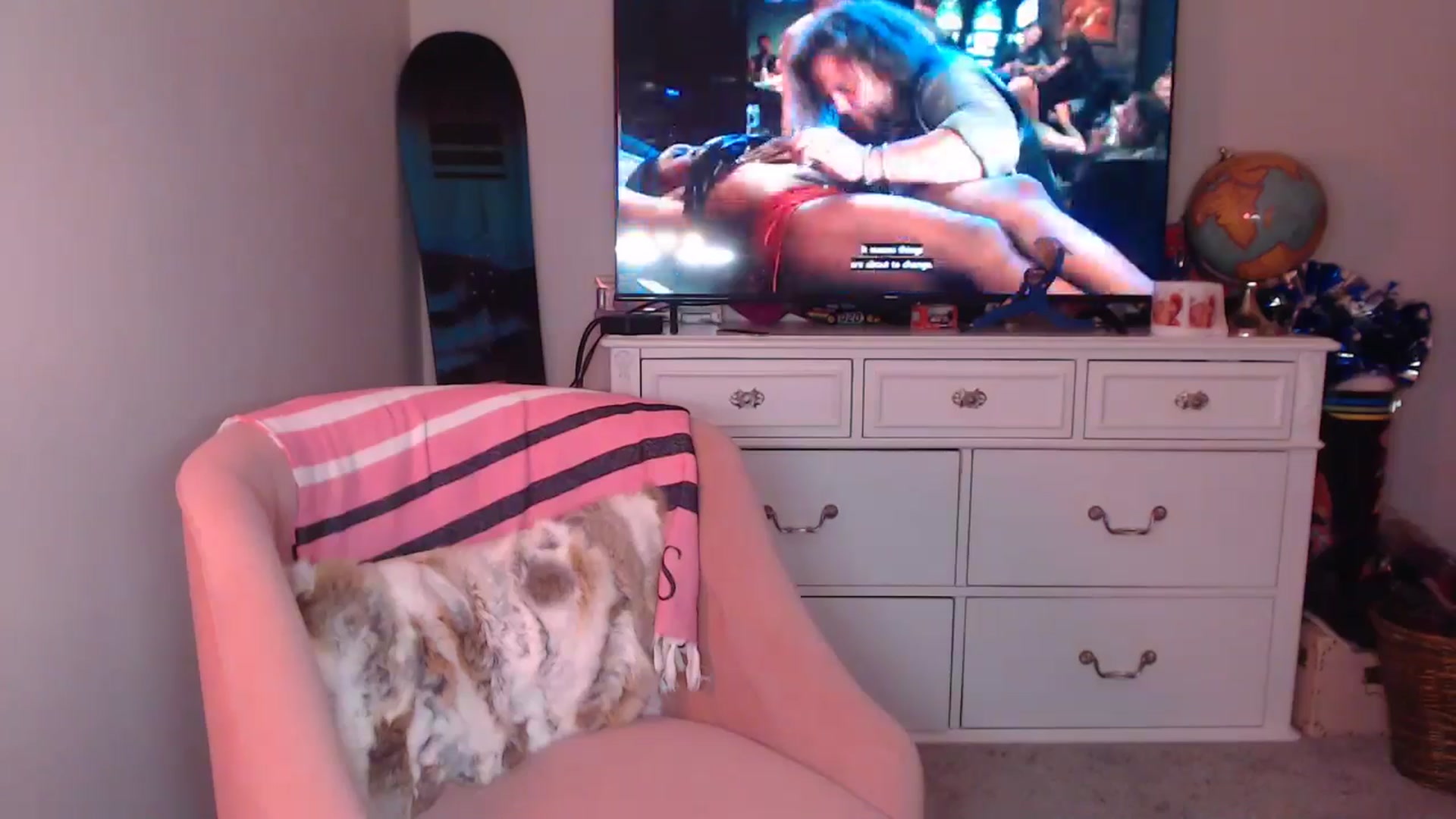 Gallery image thumbnail from AlexisWildest's myfreecams stream on, 11/13/2024, 04:42 image 5 of 20