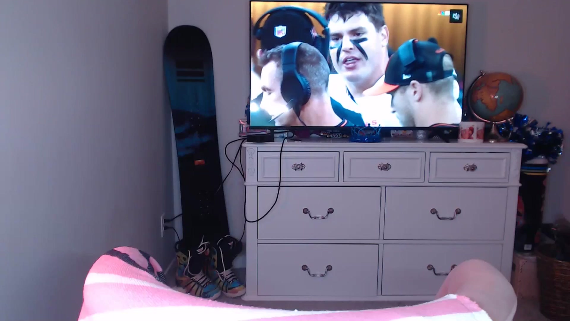 Gallery image thumbnail from AlexisWildest's myfreecams stream on, 11/23/2024, 03:41 image 11 of 20