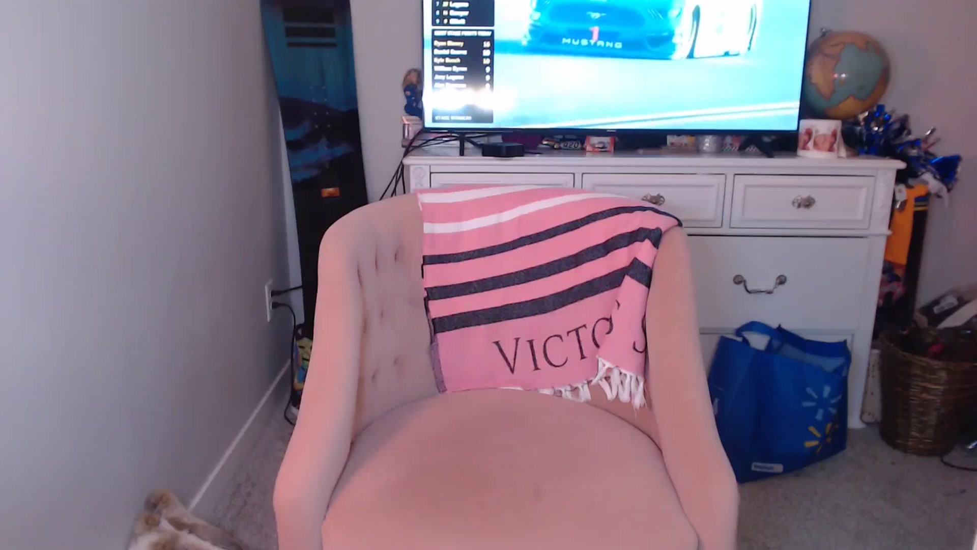 Gallery image thumbnail from AlexisWildest's myfreecams stream on, 12/02/2024, 04:48 image 8 of 20