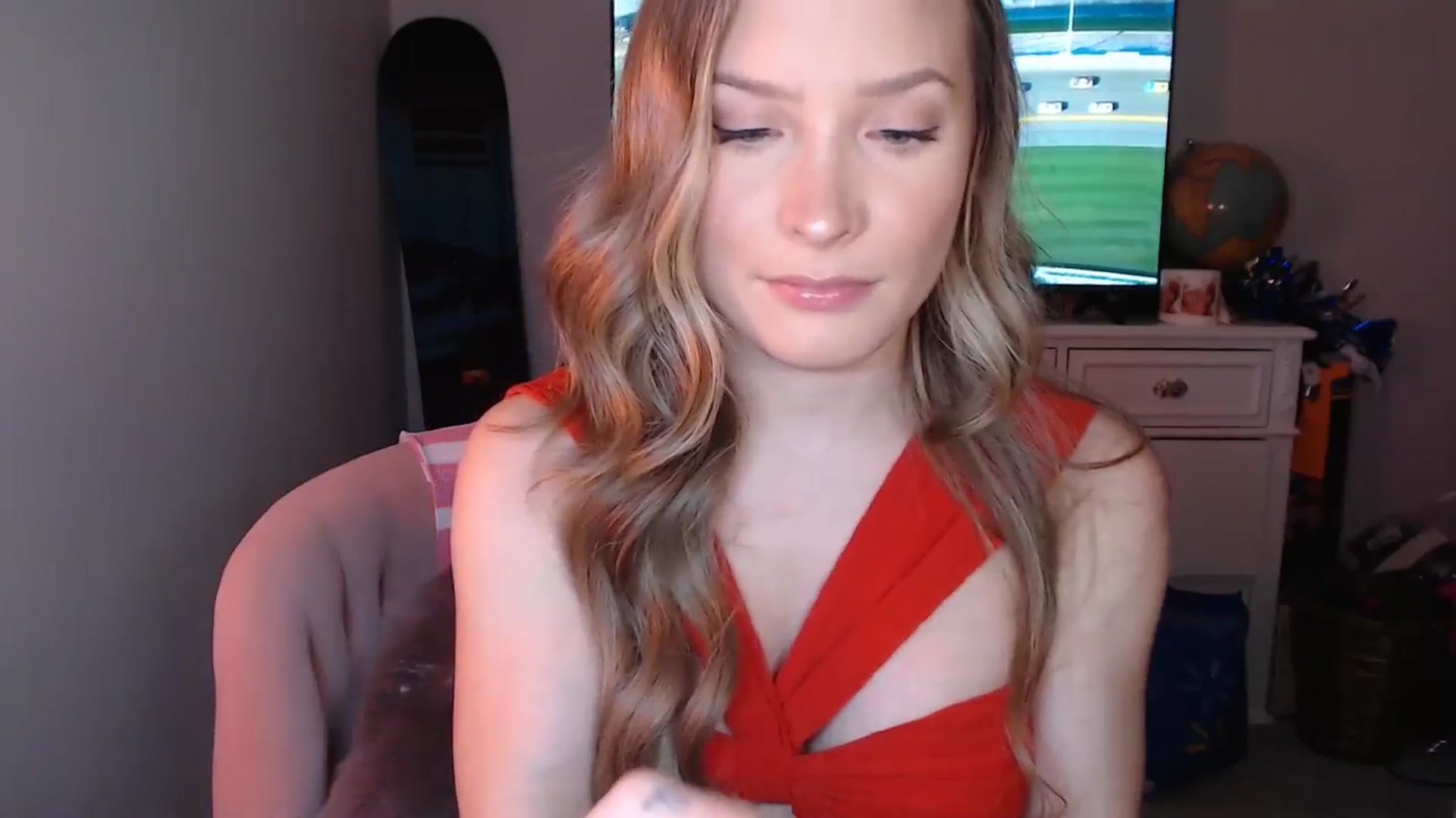 Gallery image thumbnail from AlexisWildest's myfreecams stream on, 12/02/2024, 04:48 image 7 of 20