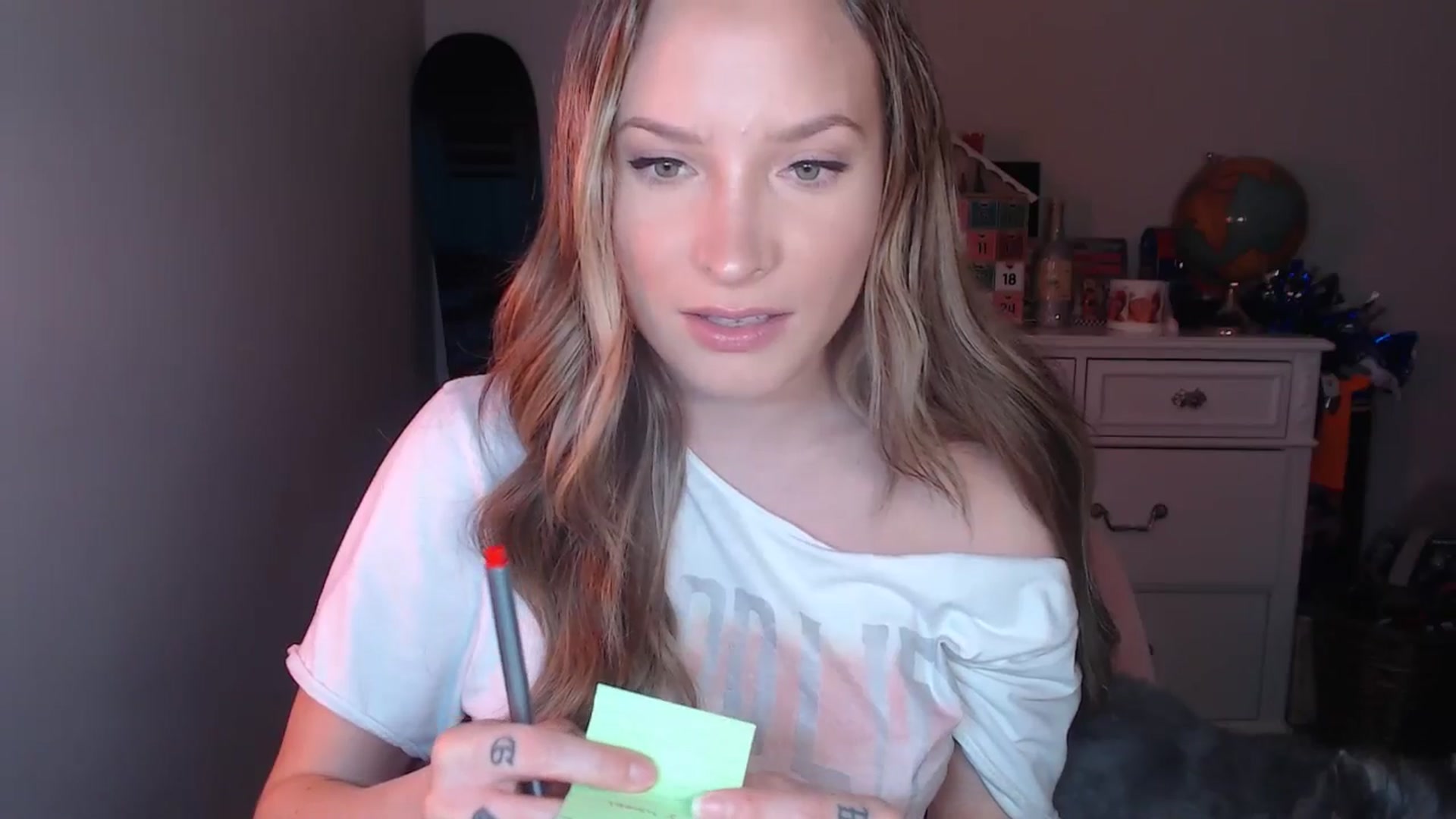 Gallery image thumbnail from AlexisWildest's myfreecams stream on, 12/04/2024, 24:02 image 18 of 20