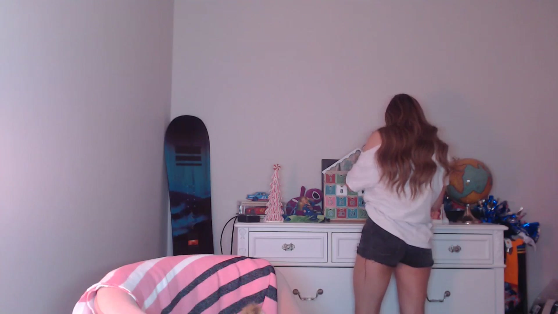 Gallery image thumbnail from AlexisWildest's myfreecams stream on, 12/04/2024, 24:20 image 4 of 20