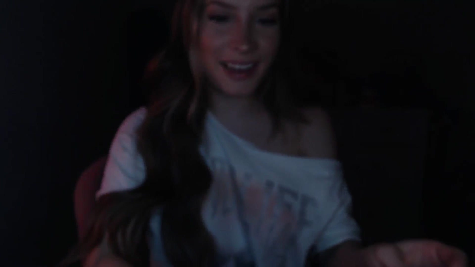 Gallery image thumbnail from AlexisWildest's myfreecams stream on, 12/04/2024, 24:20 image 9 of 20