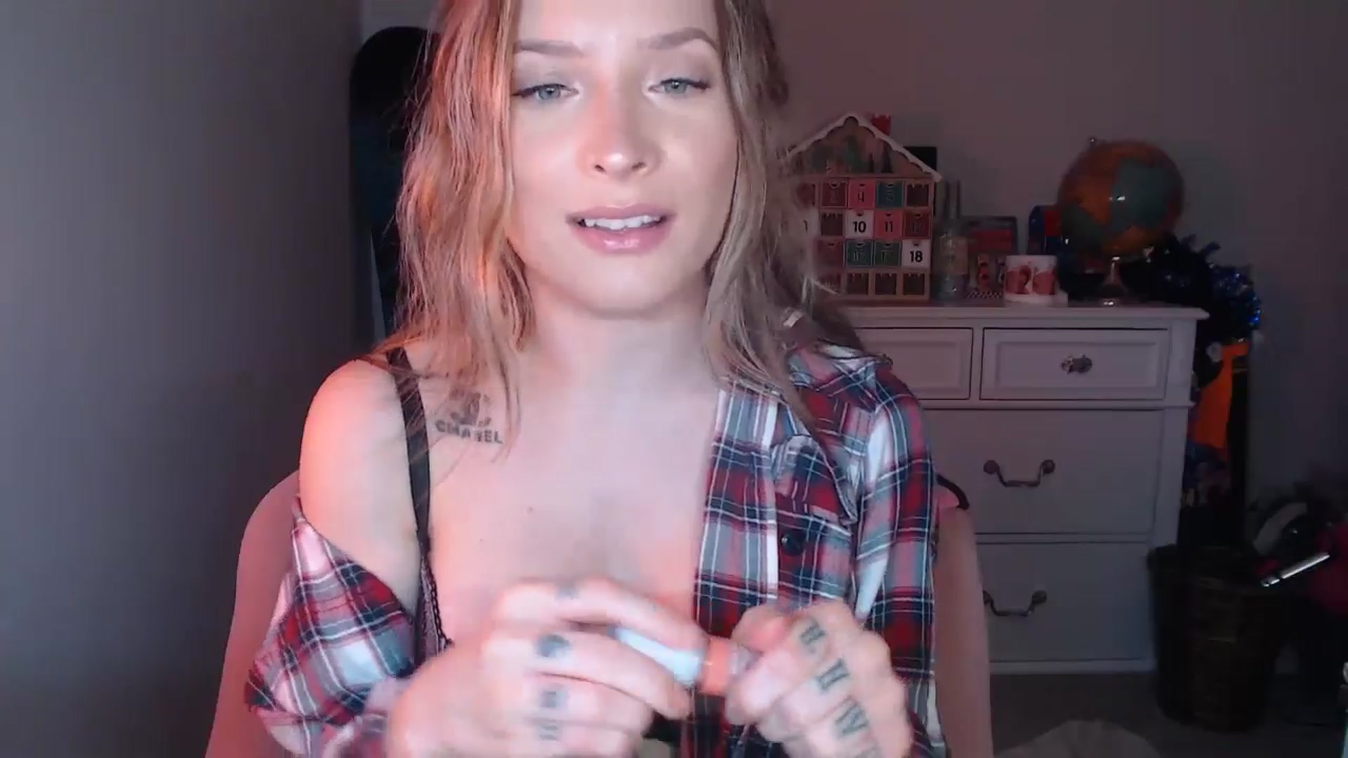 Gallery image thumbnail from AlexisWildest's myfreecams stream on, 12/05/2024, 03:22 image 6 of 20