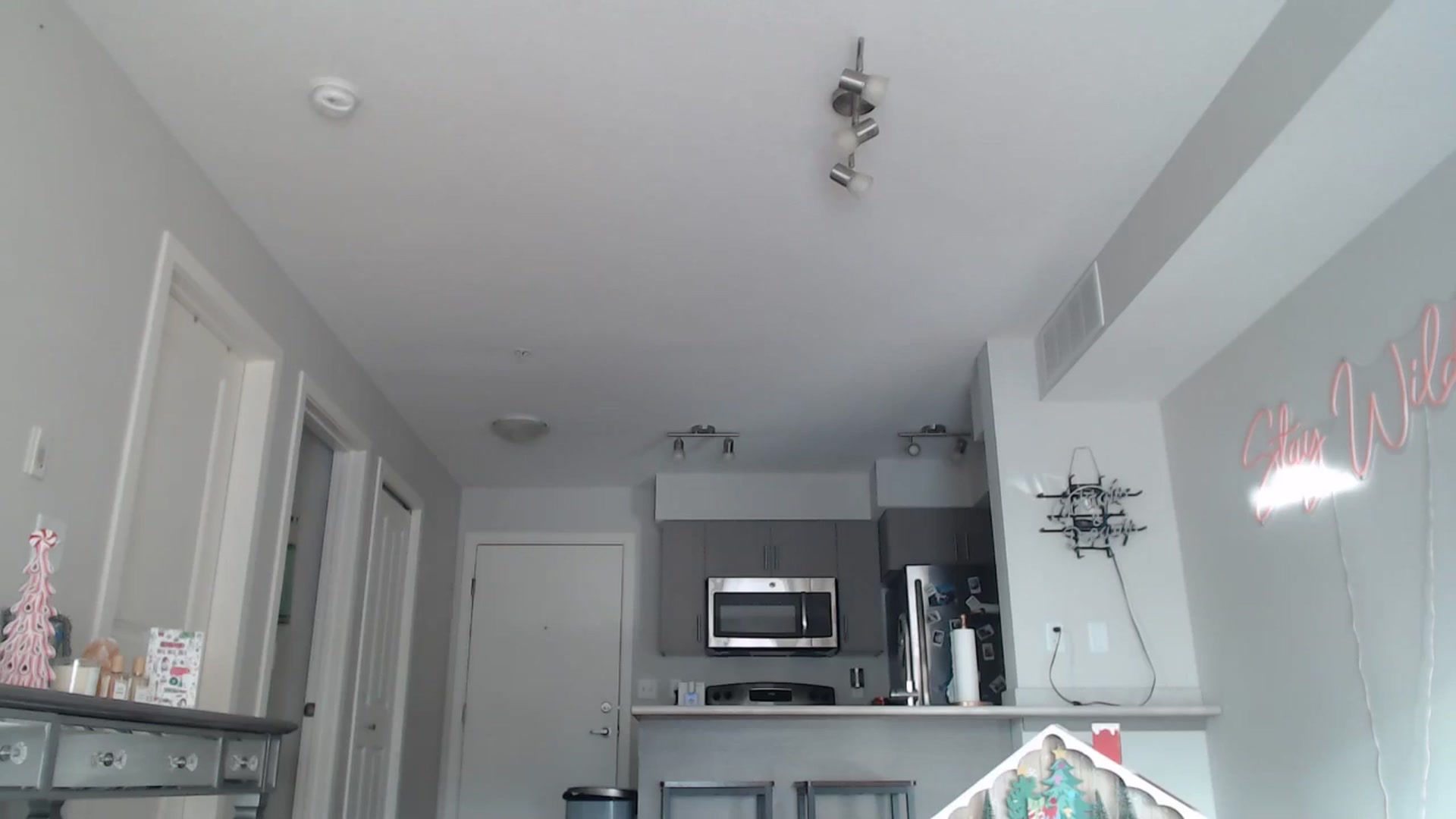 Gallery image thumbnail from AlexisWildest's myfreecams stream on, 12/22/2024, 22:58 image 9 of 20