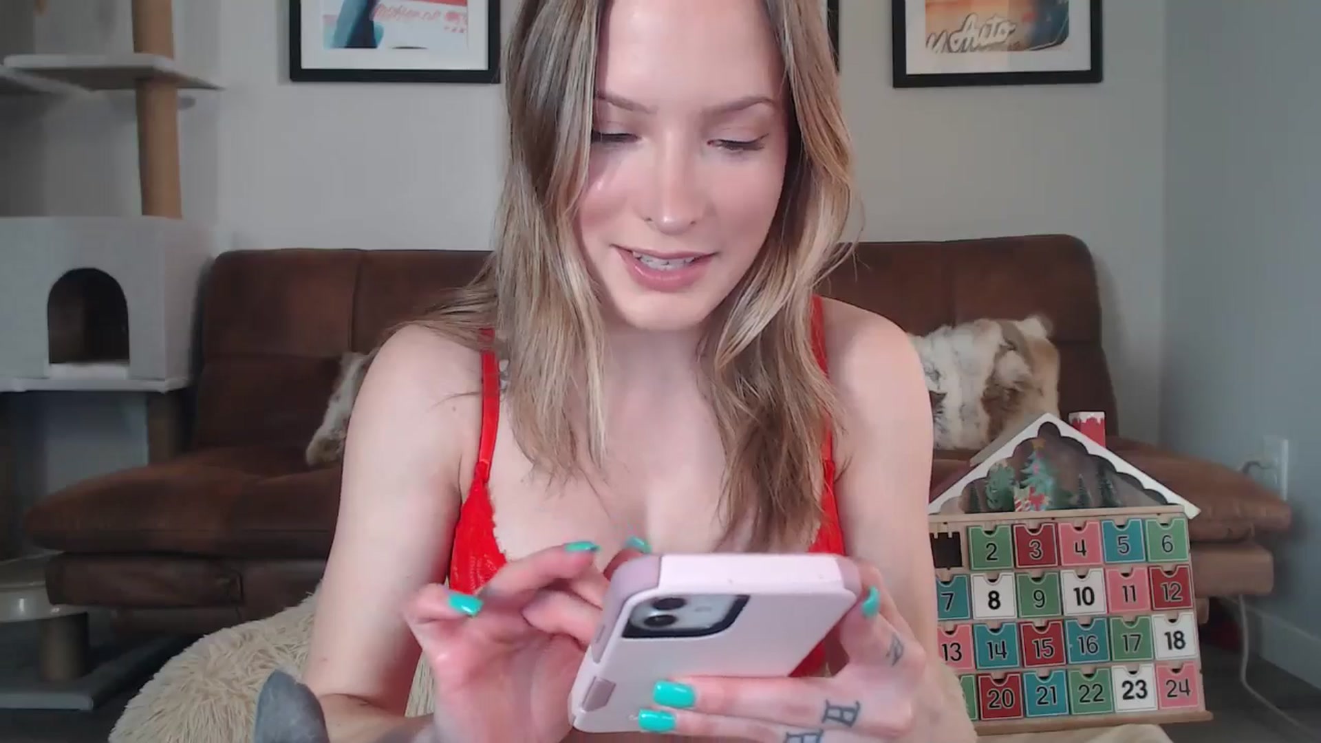 Gallery image thumbnail from AlexisWildest's myfreecams stream on, 12/25/2024, 24:08 image 3 of 20