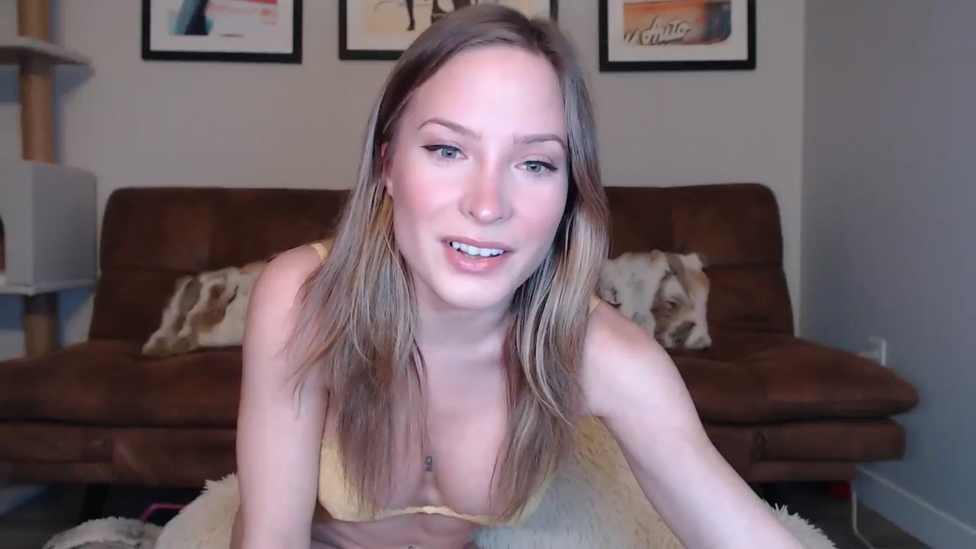 Gallery image thumbnail from AlexisWildest's myfreecams stream on, 01/02/2025, 24:19 image 3 of 20