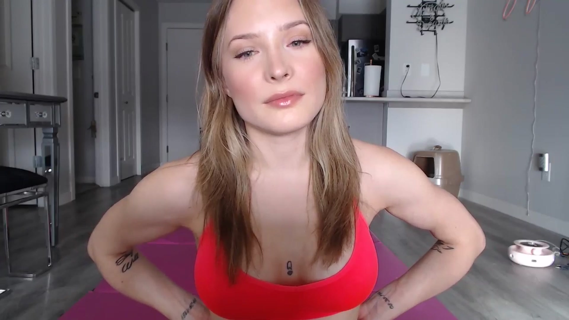 Gallery image thumbnail from AlexisWildest's myfreecams stream on, 01/04/2025, 20:10 image 13 of 20