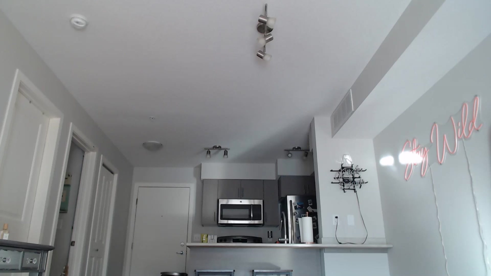 Gallery image thumbnail from AlexisWildest's myfreecams stream on, 01/05/2025, 22:25 image 10 of 20