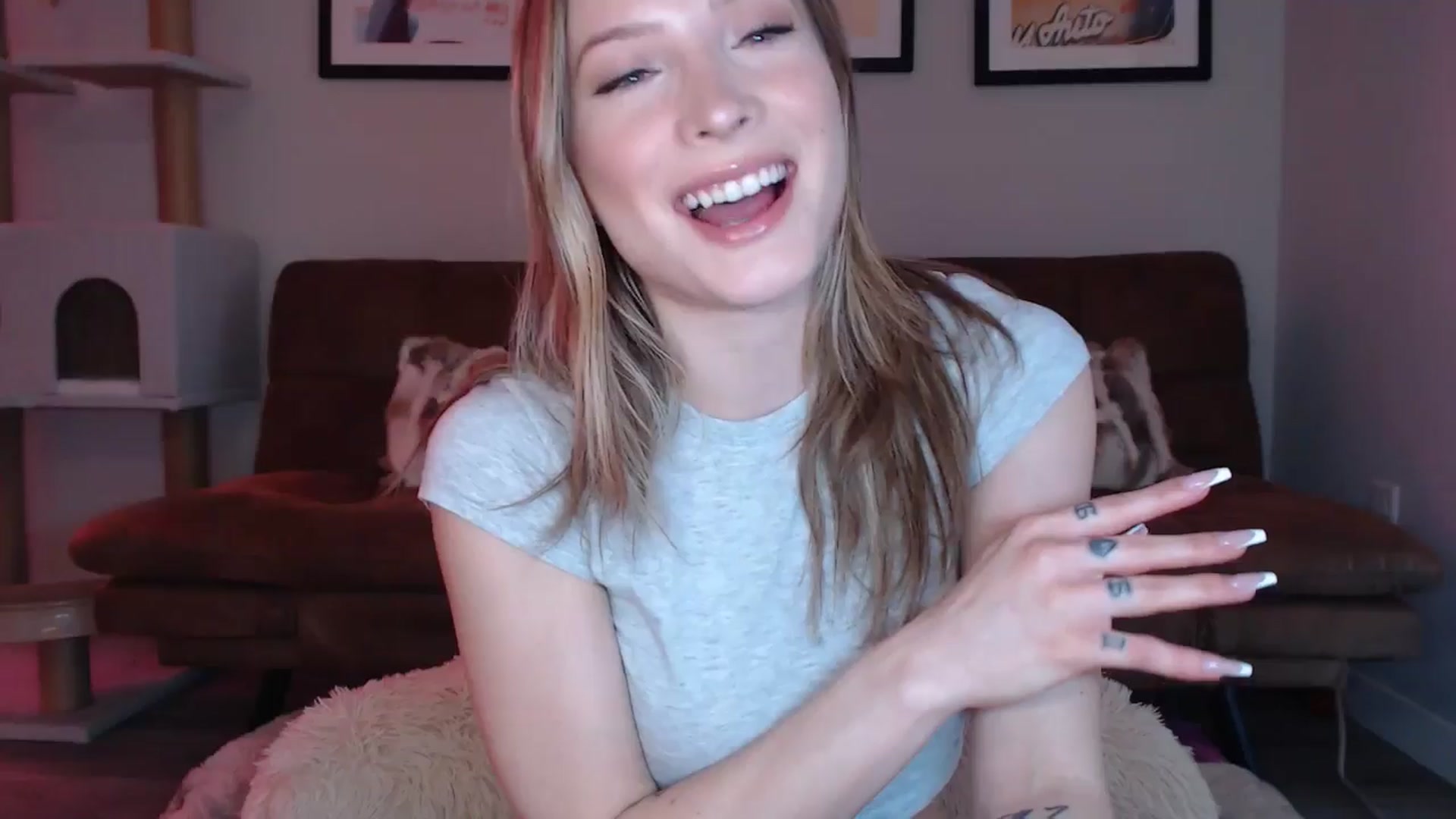 Gallery image thumbnail from AlexisWildest's myfreecams stream on, 01/07/2025, 24:57 image 6 of 20
