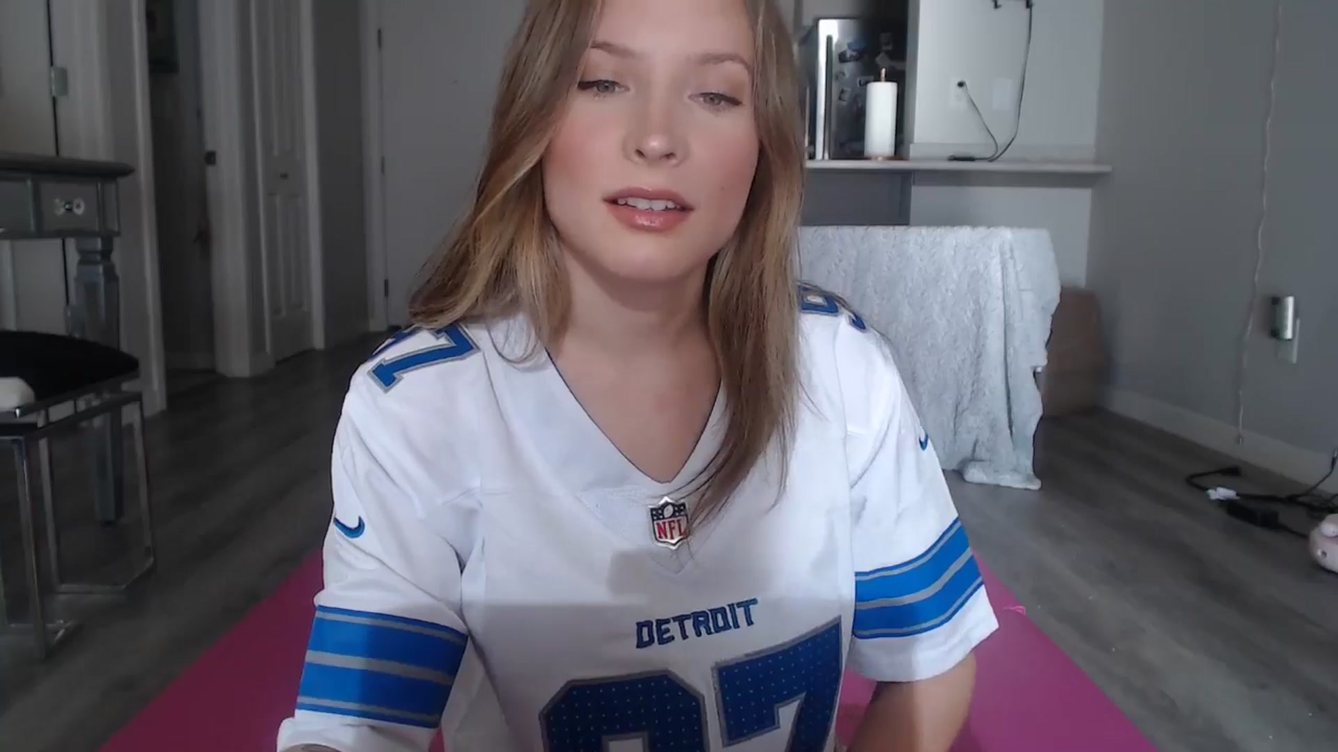 Gallery image thumbnail from AlexisWildest's myfreecams stream on, 01/18/2025, 20:19 image 5 of 20