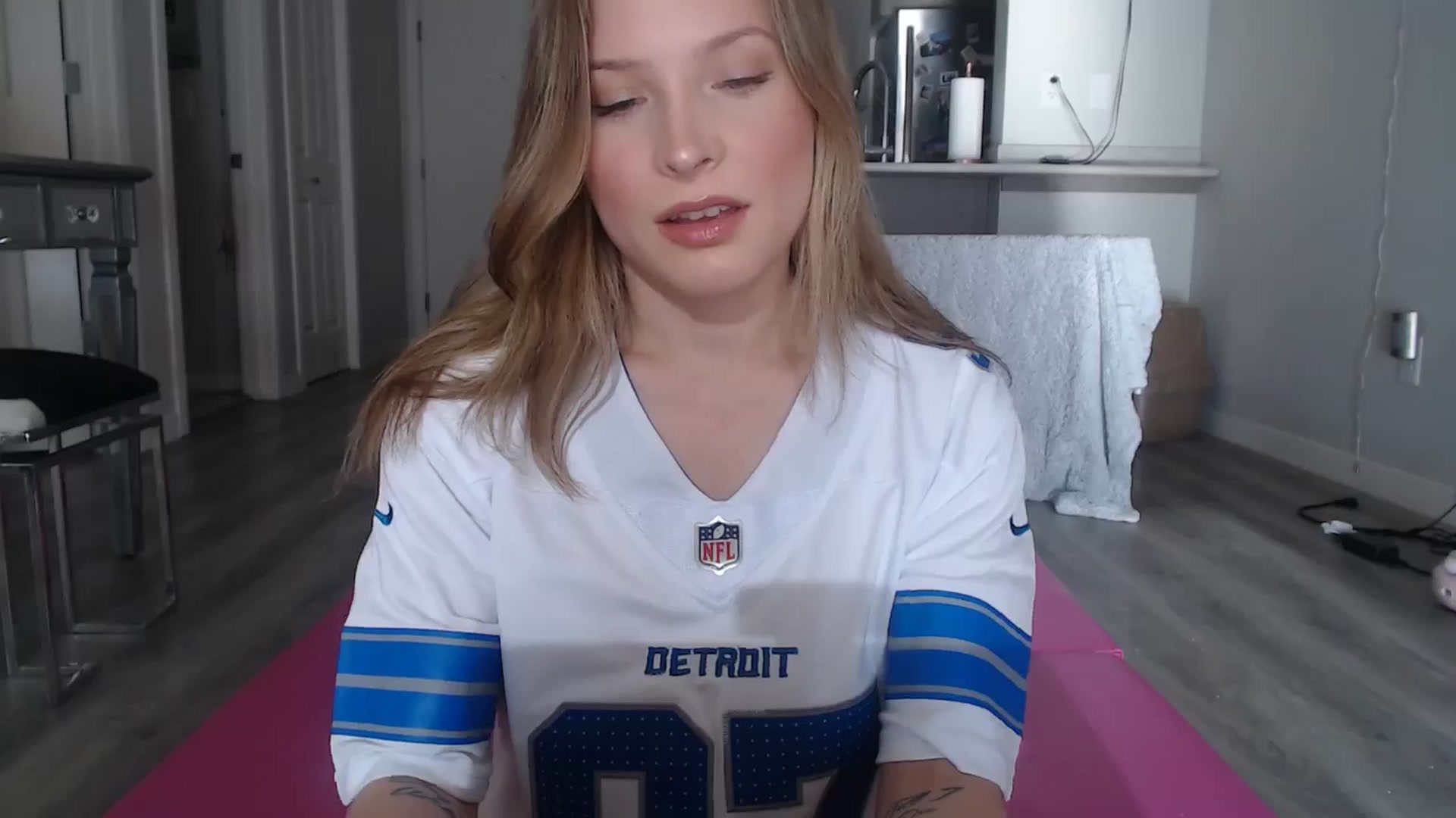 Gallery image thumbnail from AlexisWildest's myfreecams stream on, 01/18/2025, 20:19 image 9 of 20