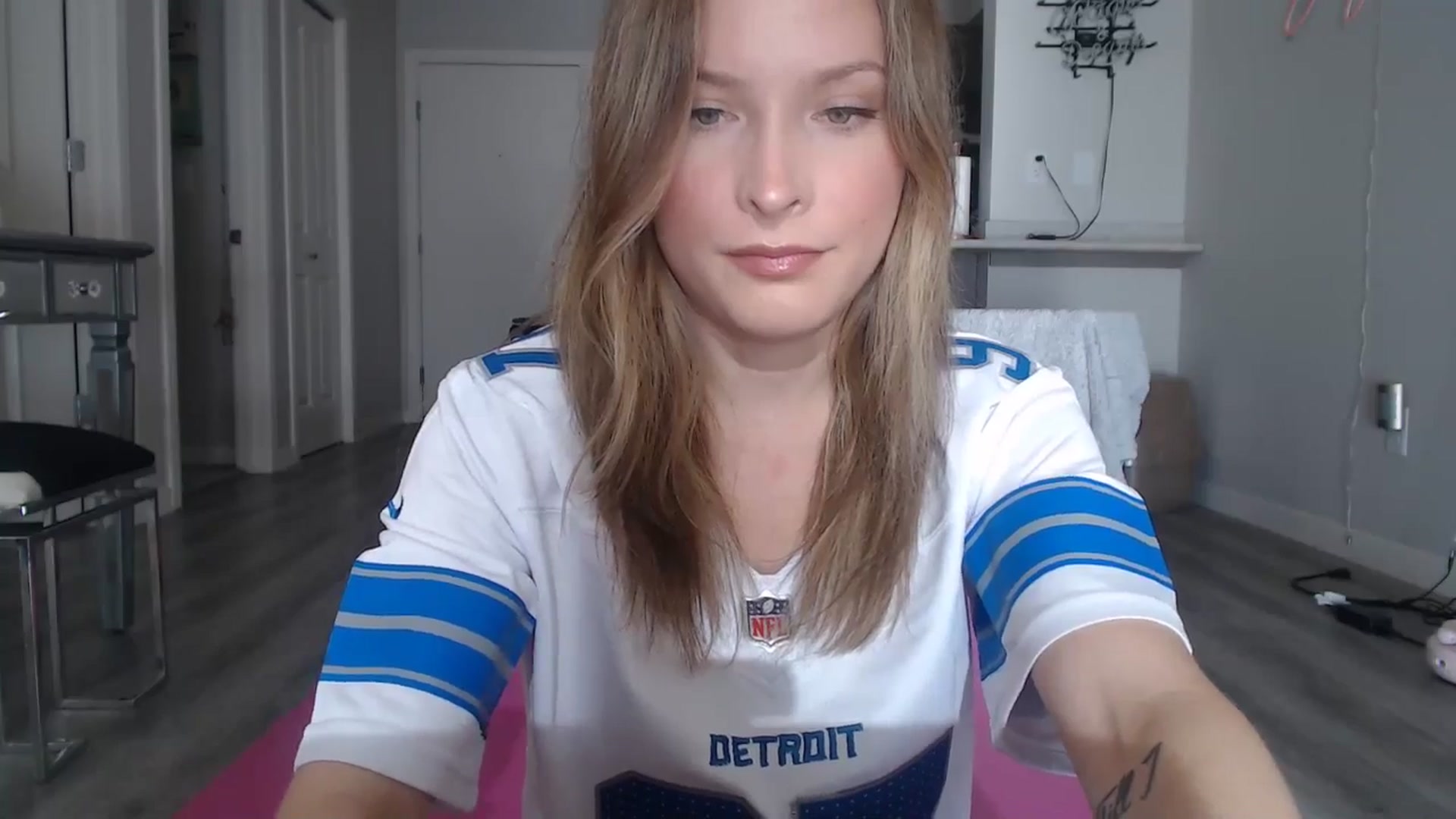 Gallery image thumbnail from AlexisWildest's myfreecams stream on, 01/18/2025, 20:19 image 3 of 20