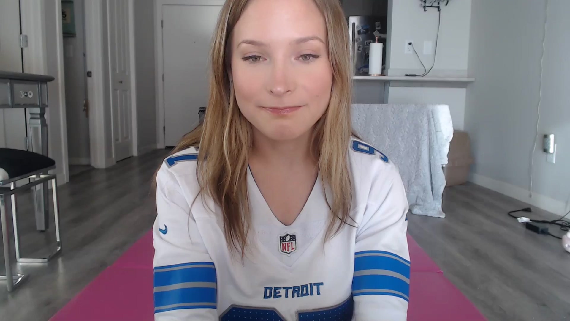Gallery image thumbnail from AlexisWildest's myfreecams stream on, 01/18/2025, 21:20 image 17 of 20