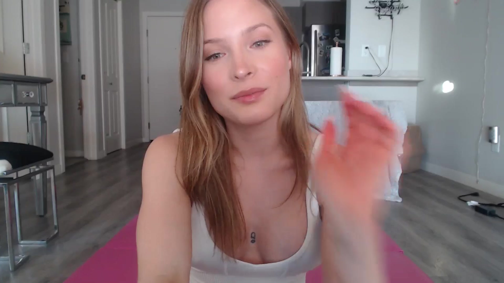 Gallery image thumbnail from AlexisWildest's myfreecams stream on, 01/18/2025, 23:35 image 12 of 20