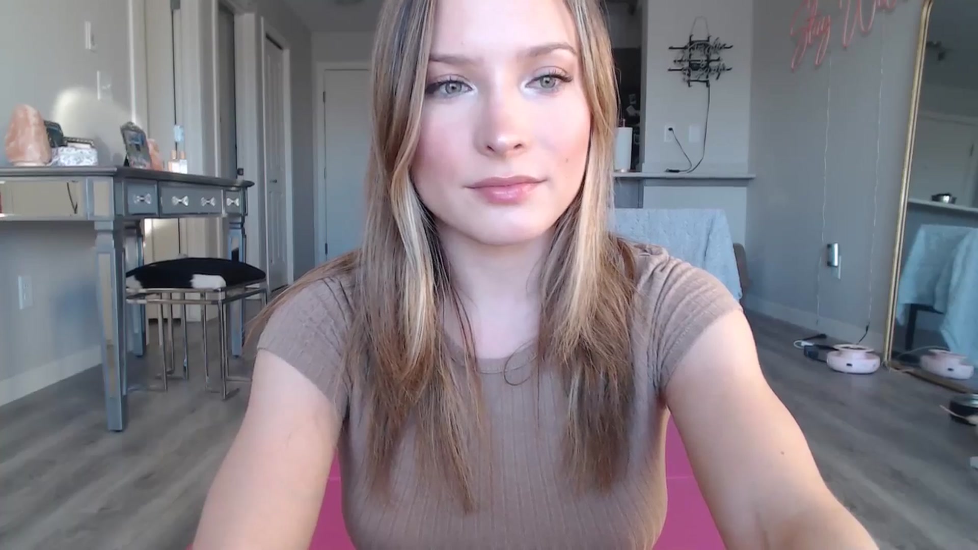 Gallery image thumbnail from AlexisWildest's myfreecams stream on, 01/21/2025, 24:05 image 10 of 20