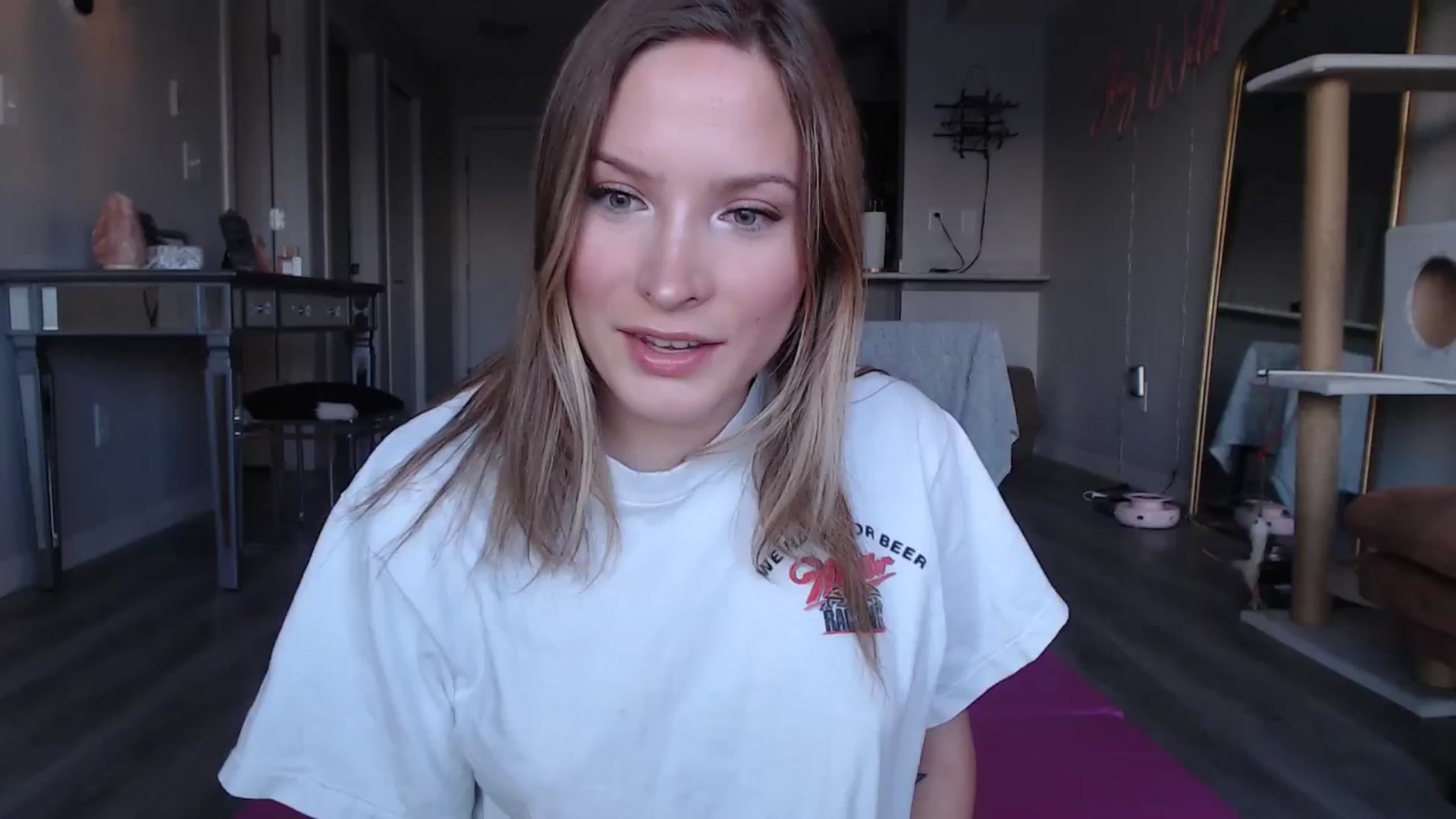 Gallery image thumbnail from AlexisWildest's myfreecams stream on, 01/21/2025, 24:05 image 15 of 20