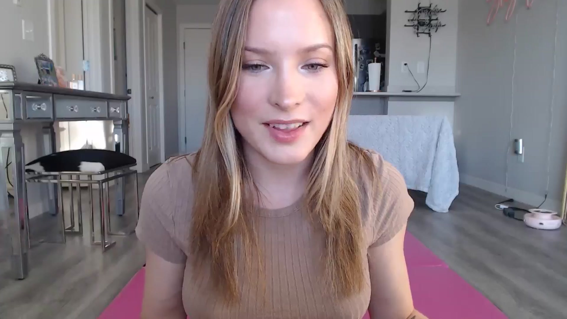 Gallery image thumbnail from AlexisWildest's myfreecams stream on, 01/21/2025, 24:05 image 8 of 20