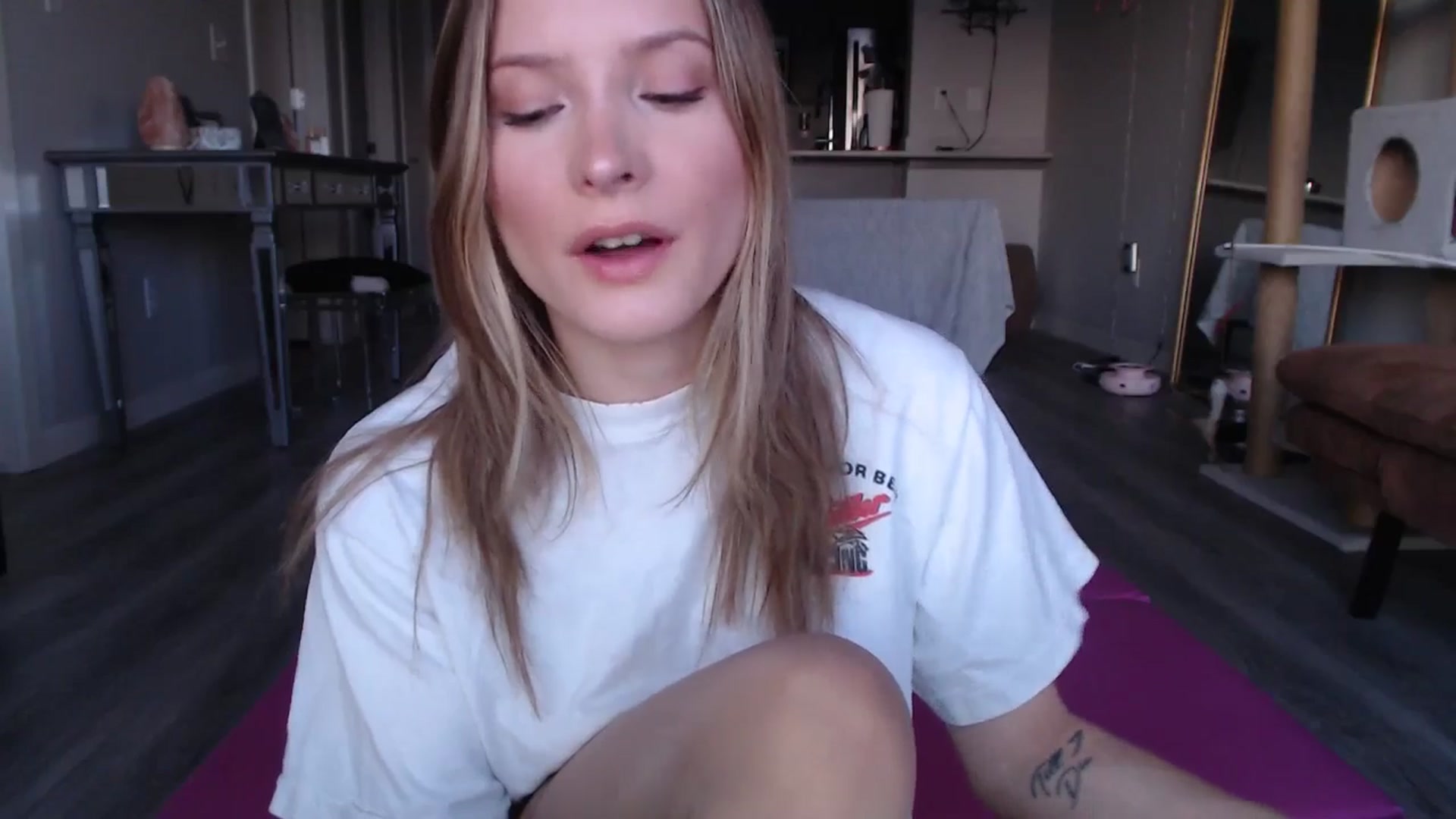 Gallery image thumbnail from AlexisWildest's myfreecams stream on, 01/21/2025, 24:05 image 16 of 20