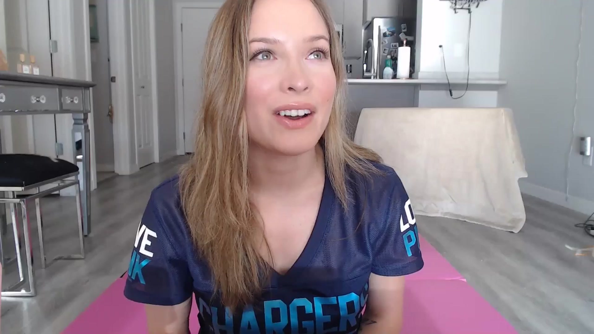 Gallery image thumbnail from AlexisWildest's myfreecams stream on, 01/26/2025, 19:34 image 15 of 20