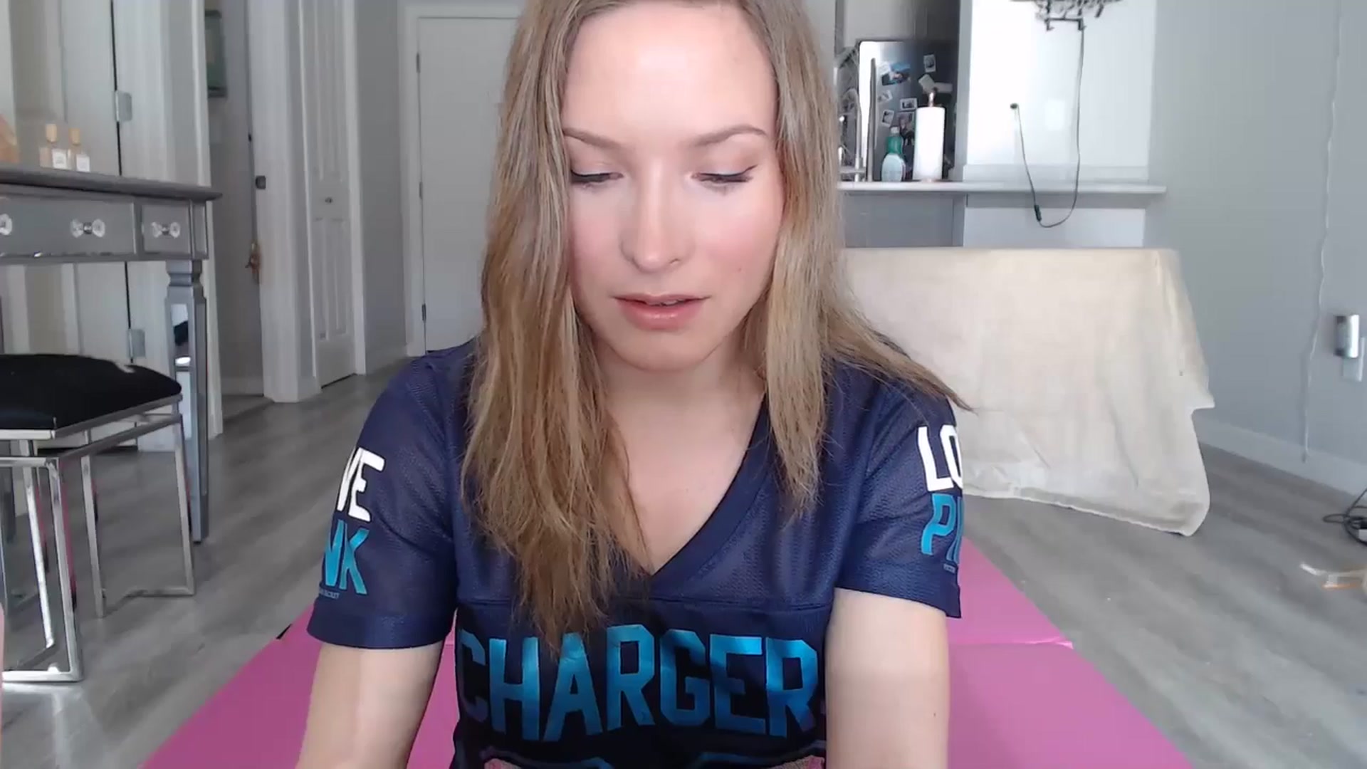 Gallery image thumbnail from AlexisWildest's myfreecams stream on, 01/26/2025, 19:34 image 16 of 20