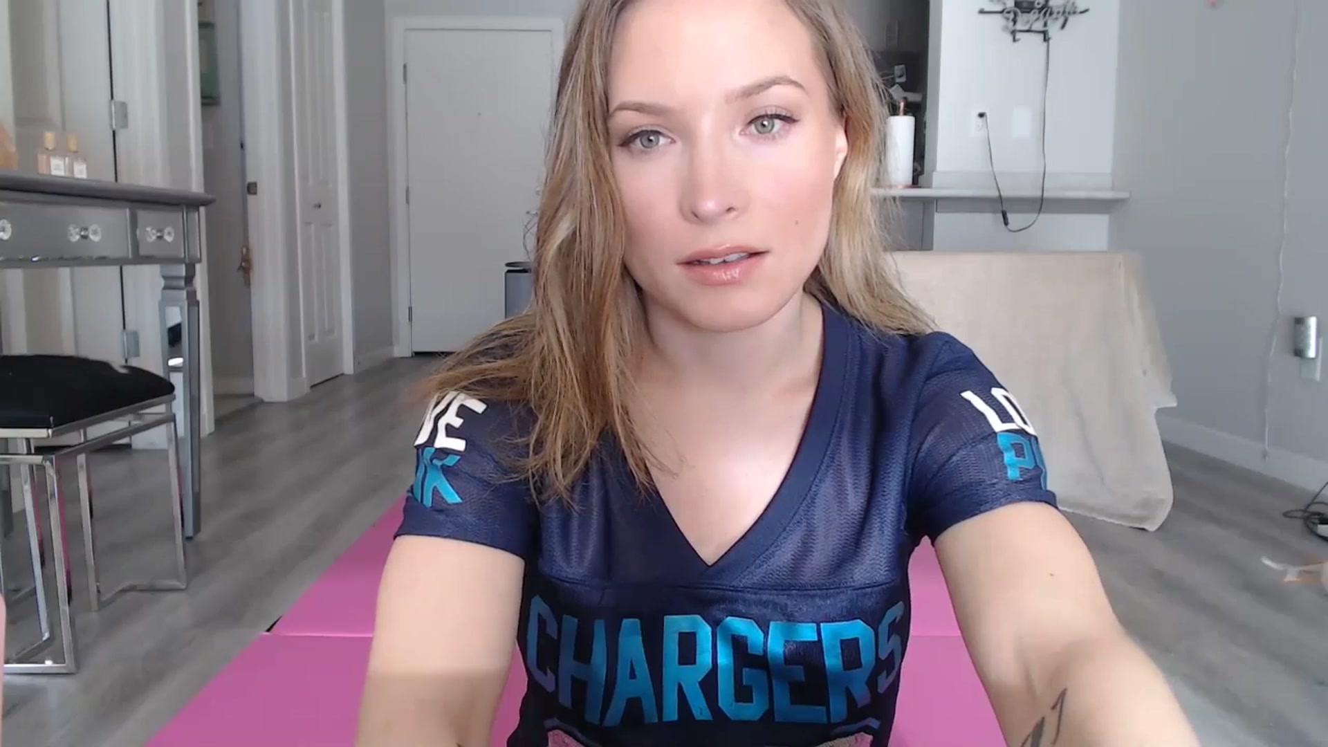 Gallery image thumbnail from AlexisWildest's myfreecams stream on, 01/26/2025, 19:34 image 4 of 20