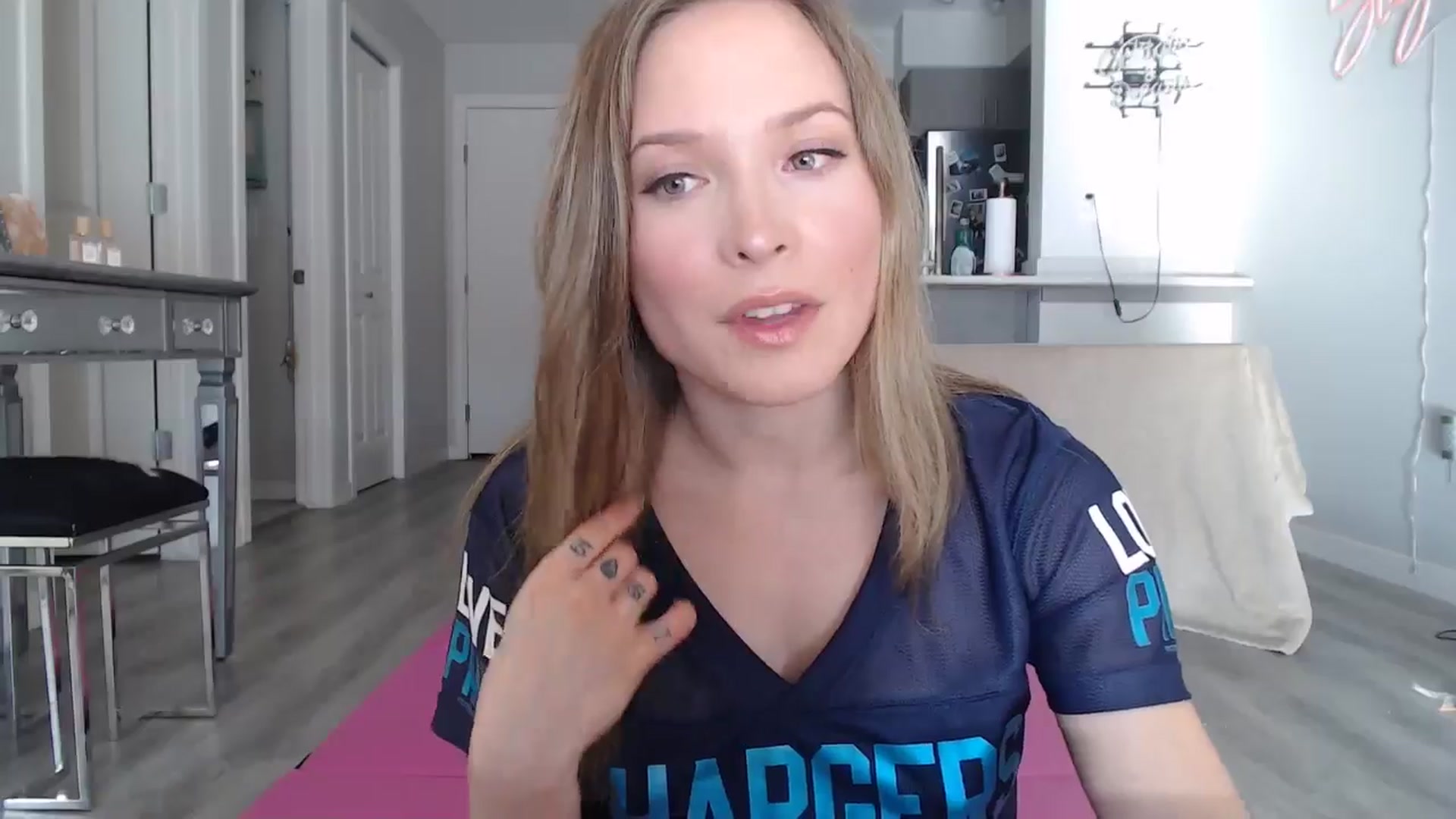 Gallery image thumbnail from AlexisWildest's myfreecams stream on, 01/26/2025, 22:25 image 5 of 20