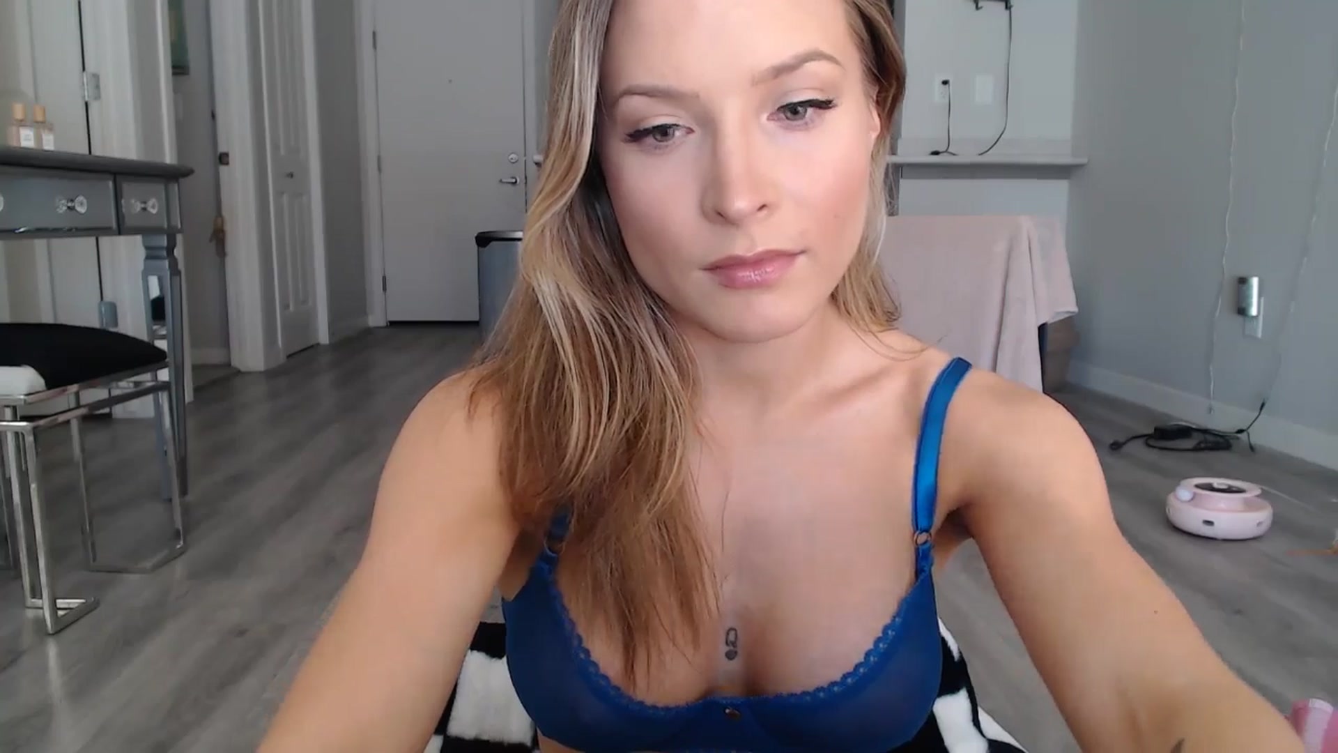 Gallery image thumbnail from AlexisWildest's myfreecams stream on, 02/10/2025, 23:28 image 13 of 20