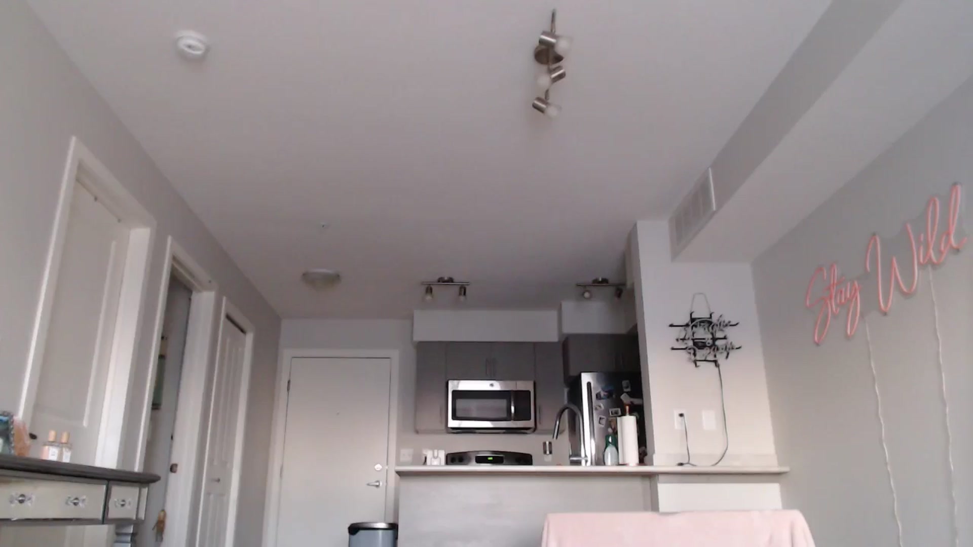 Gallery image thumbnail from AlexisWildest's myfreecams stream on, 02/11/2025, 24:18 image 14 of 20