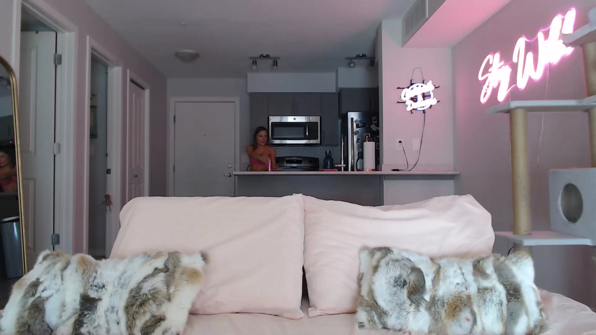 Gallery image thumbnail from AlexisWildest's myfreecams stream on, 02/14/2025, 21:54 image 6 of 20