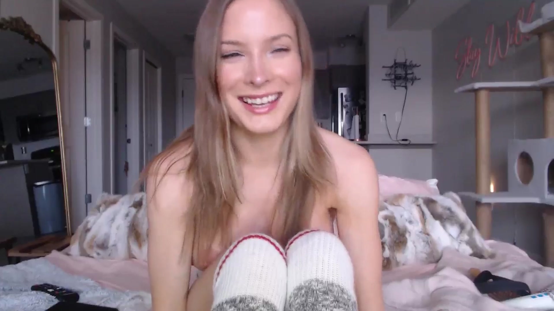 Gallery image thumbnail from AlexisWildest's myfreecams stream on, 02/22/2025, 01:28 image 16 of 20