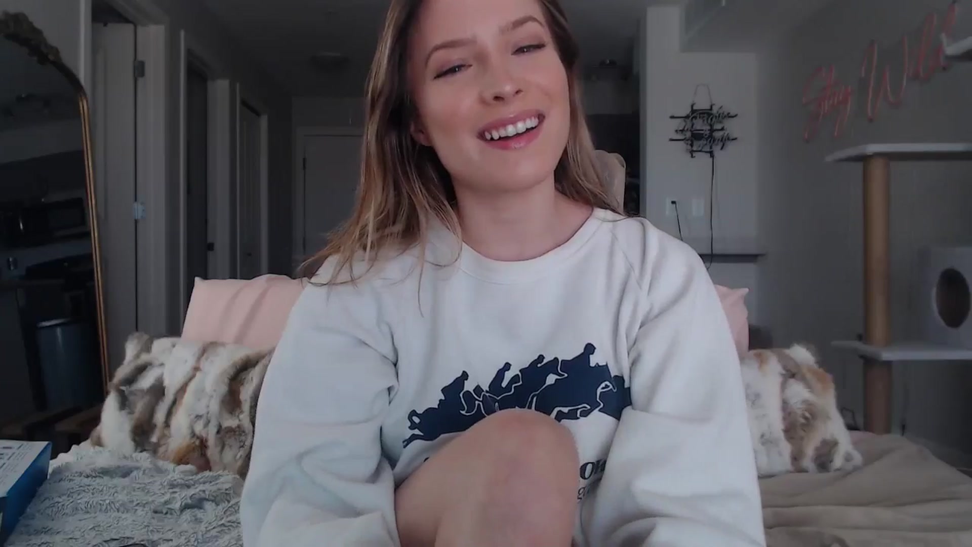Gallery image thumbnail from AlexisWildest's myfreecams stream on, 03/06/2025, 24:05 image 4 of 20