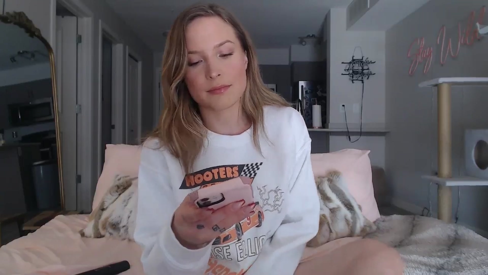 Gallery image thumbnail from AlexisWildest's myfreecams stream on, 03/16/2025, 20:14 image 2 of 20